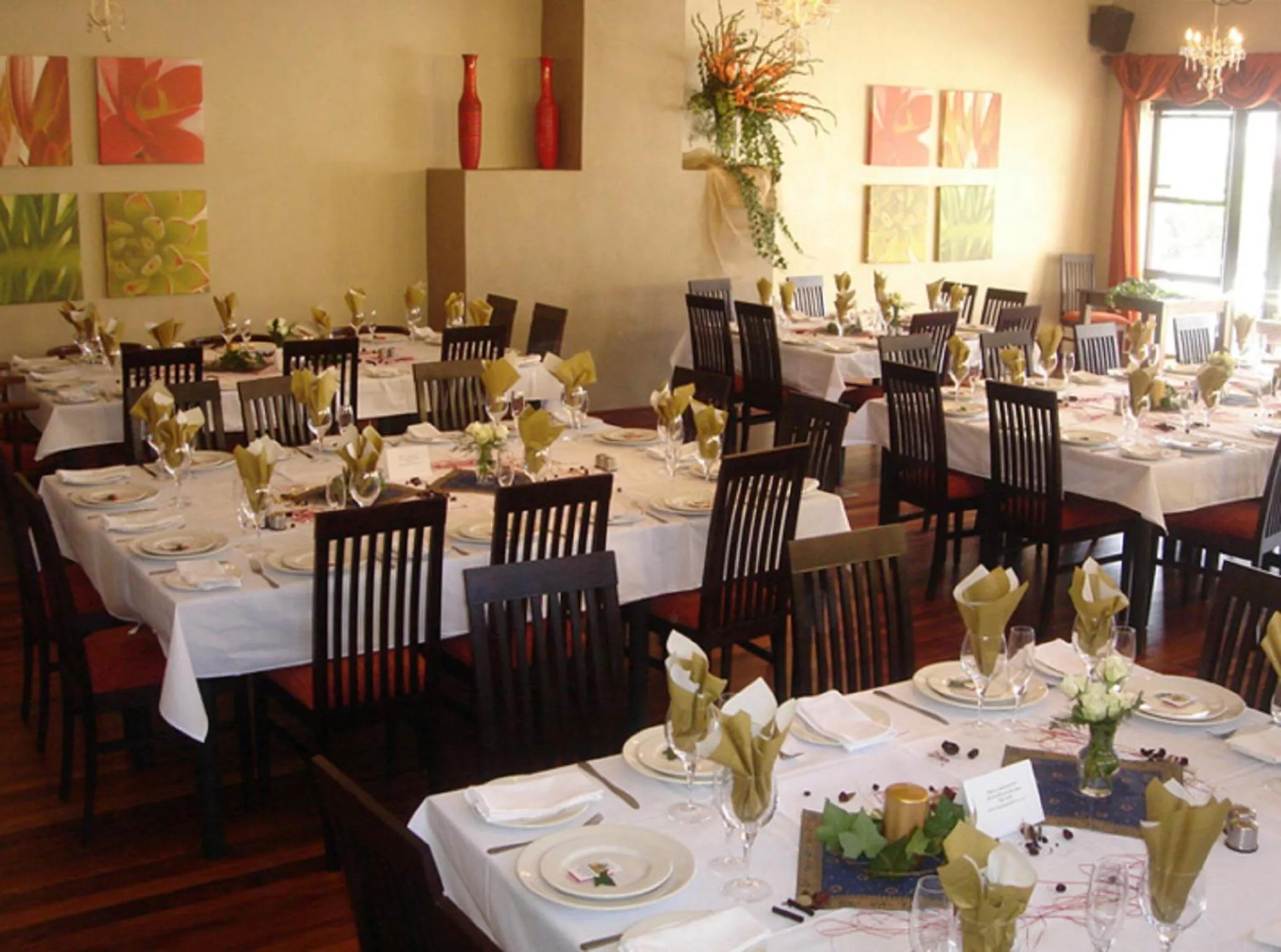 Restaurant/places to eat in Chapmans Peak Beach Hotel