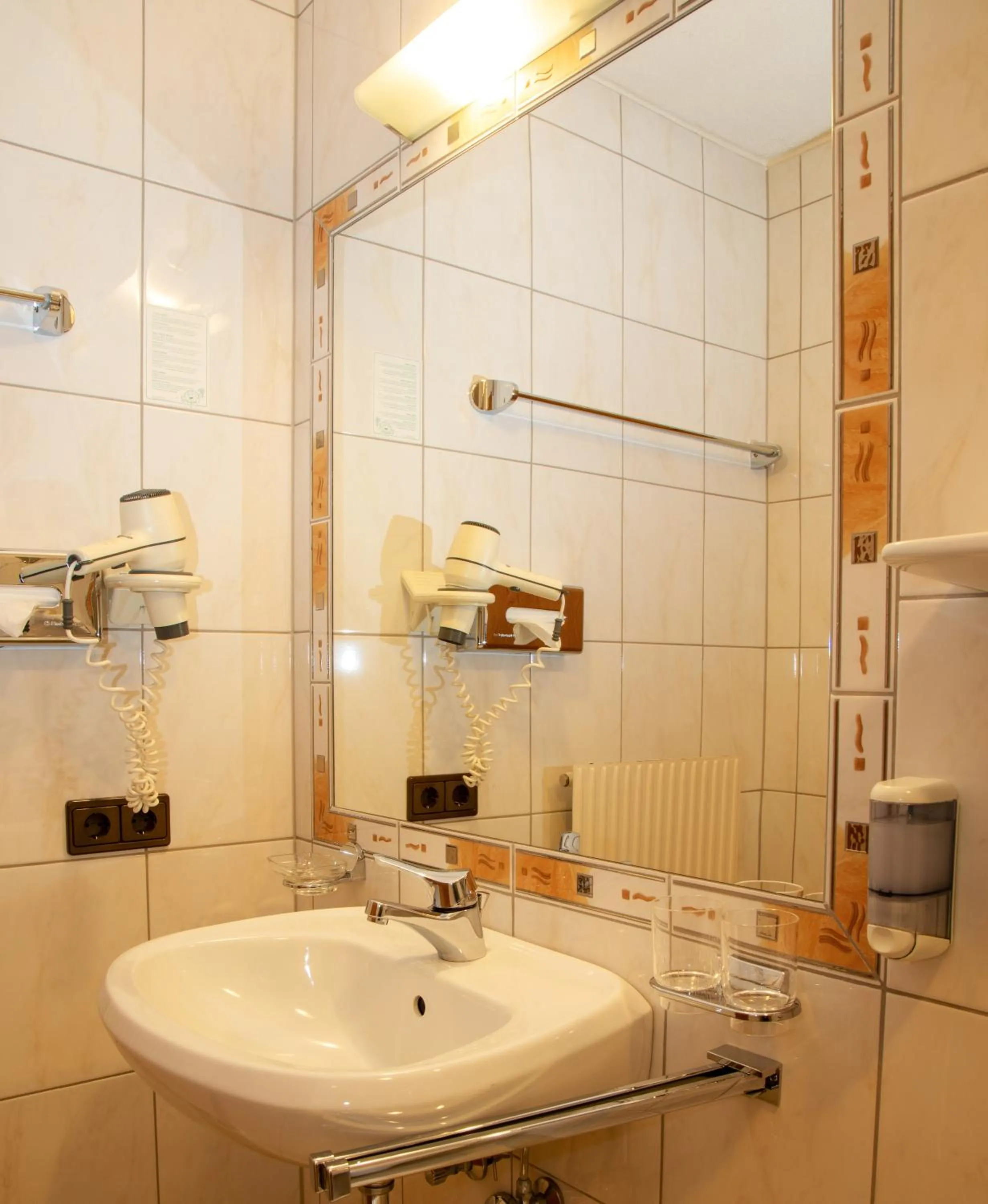 Bathroom in Hotel Victoria