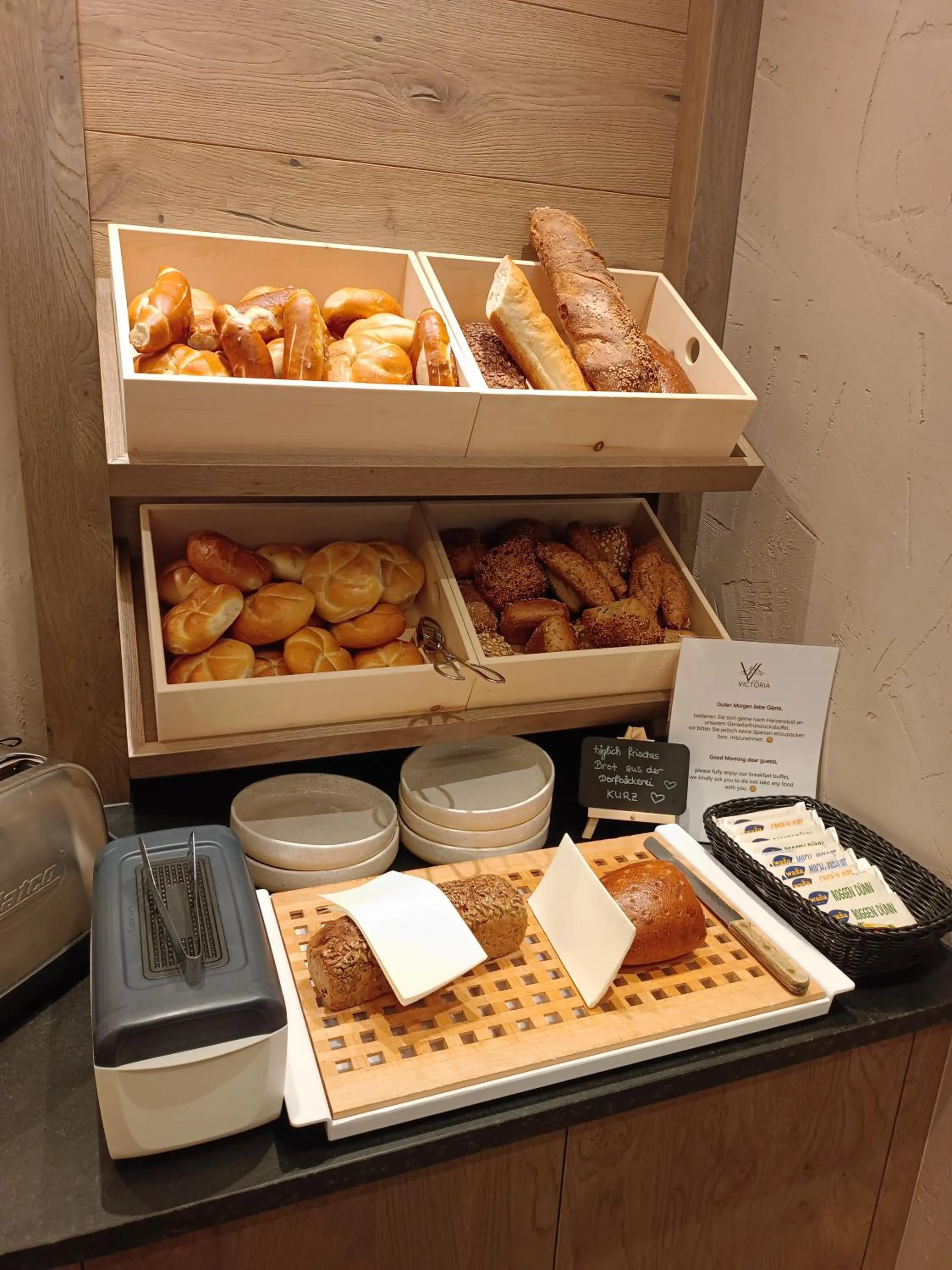 Breakfast in Hotel Victoria