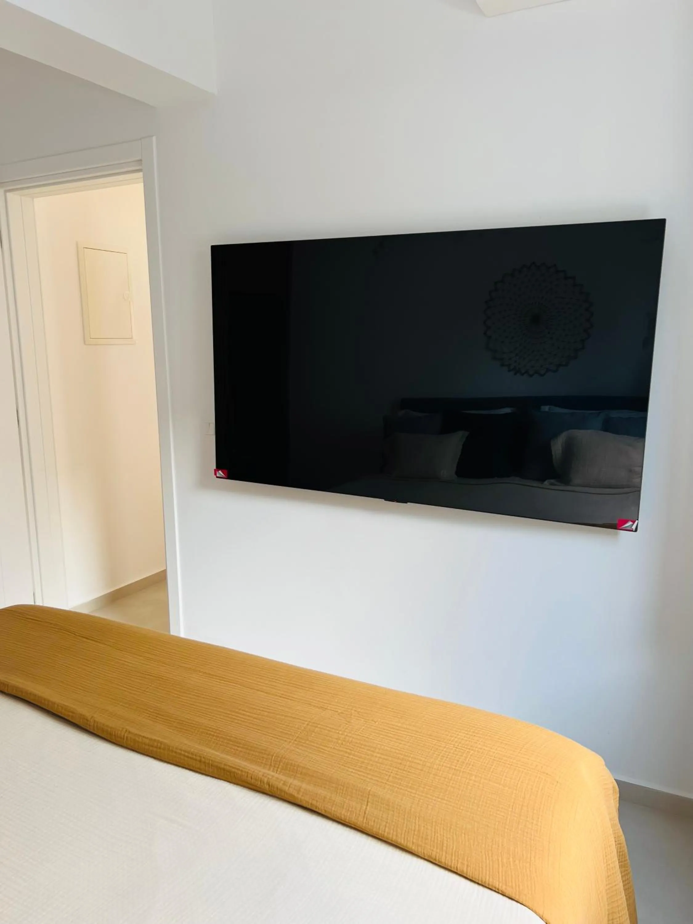 TV and multimedia in Portobello Boutique Hotel