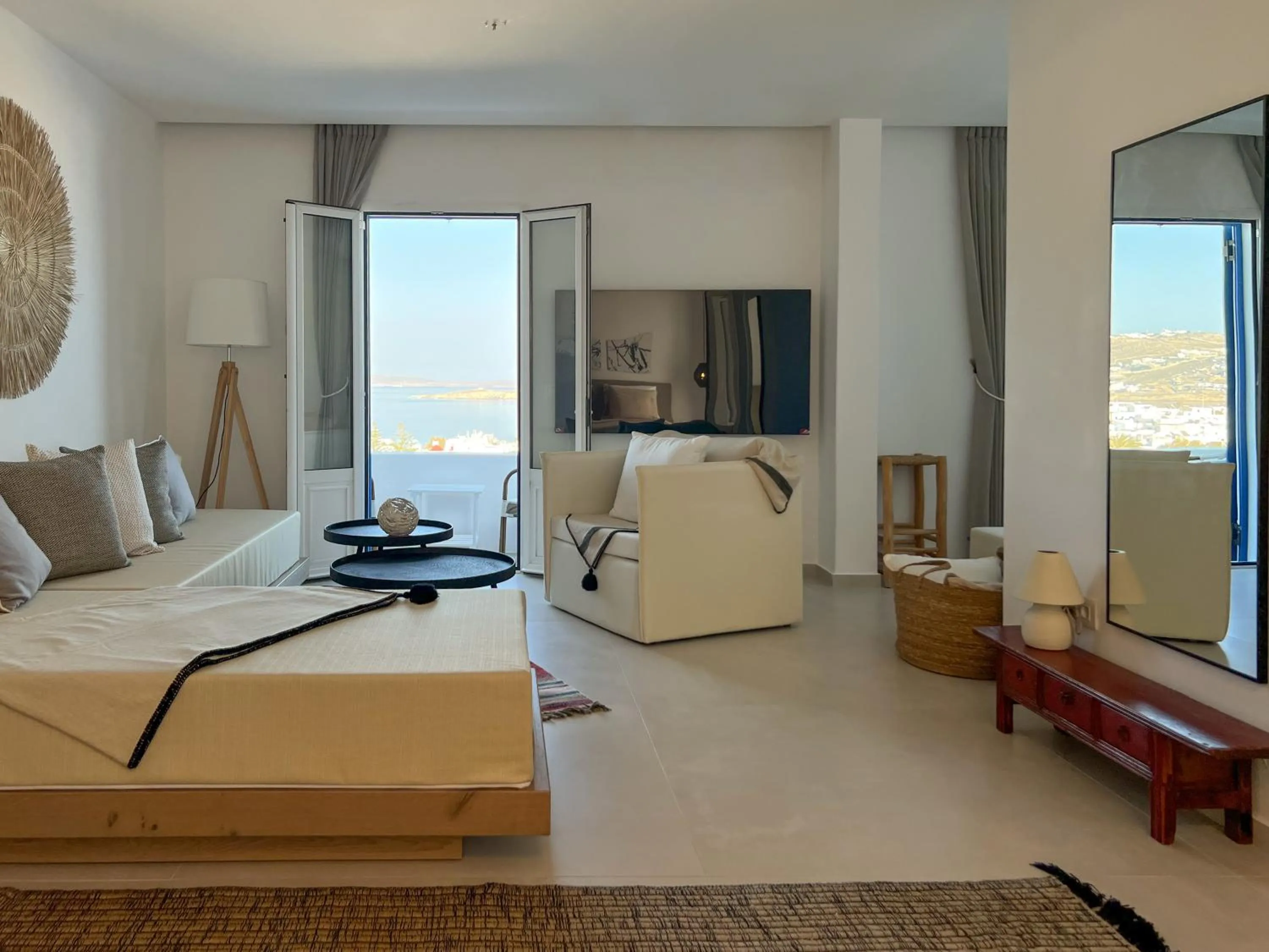 Living room, Bed in Portobello Boutique Hotel