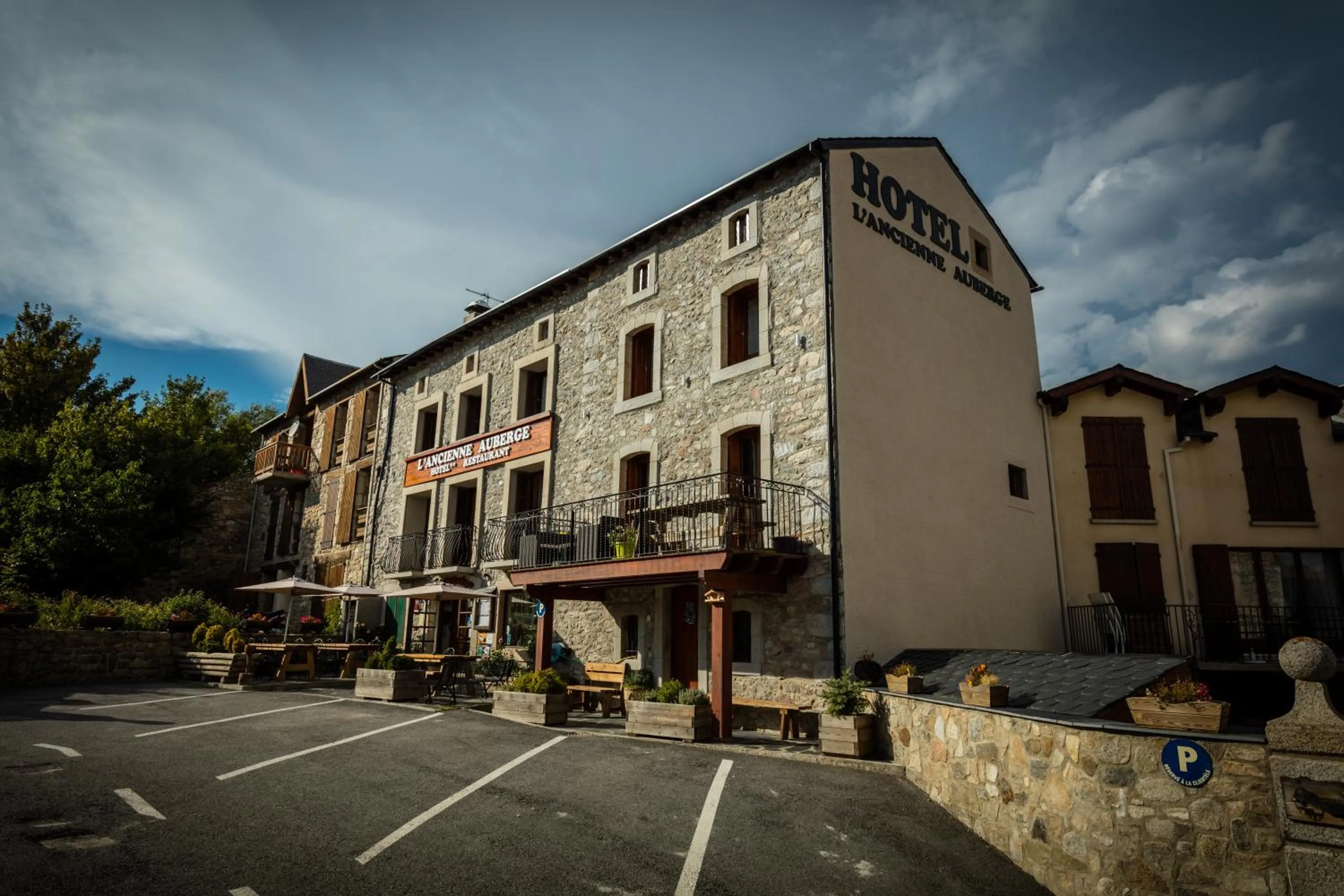 Facade/entrance in Hôtel Restaurant L'ancienne Auberge