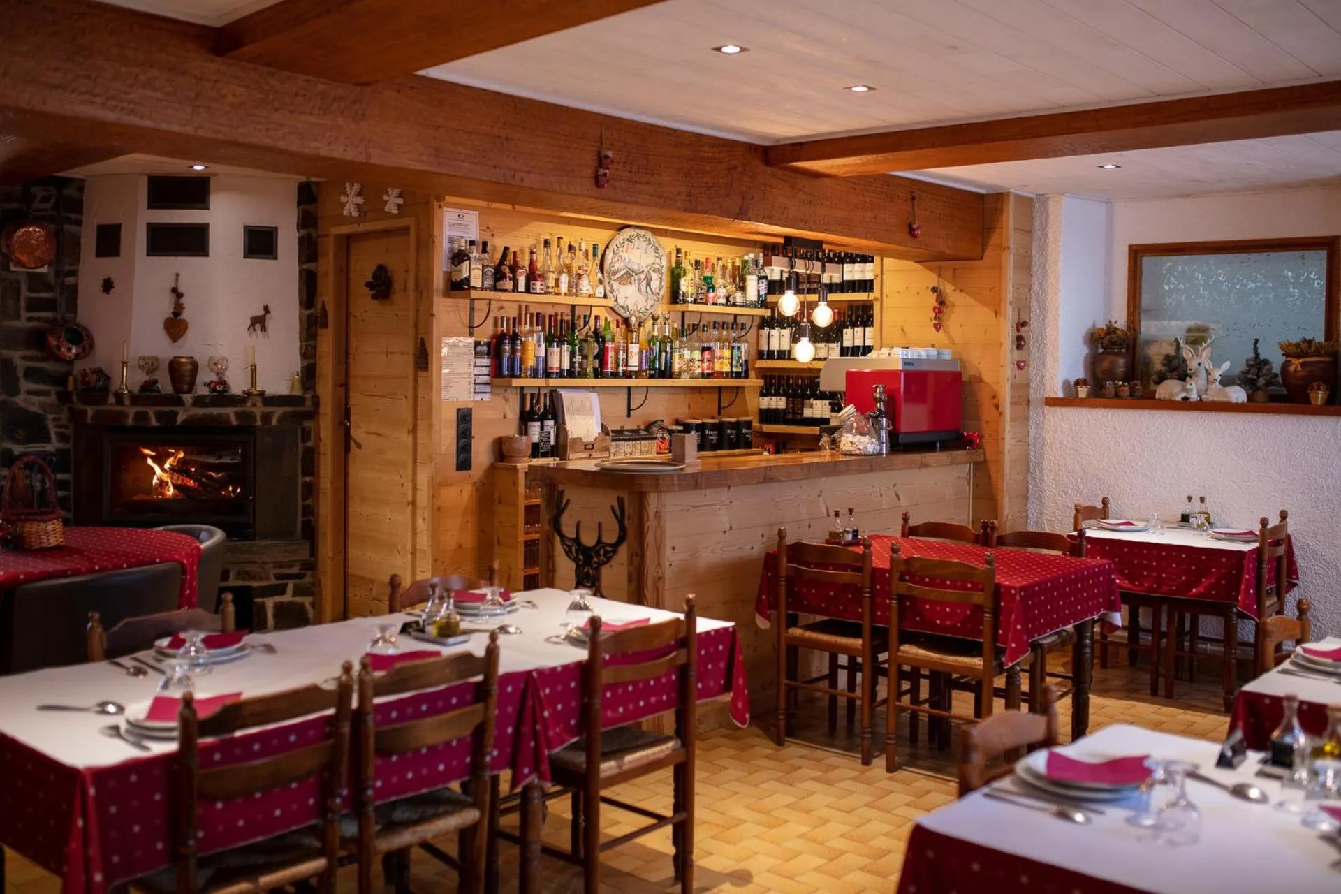 Restaurant/places to eat in Hôtel Restaurant L'ancienne Auberge