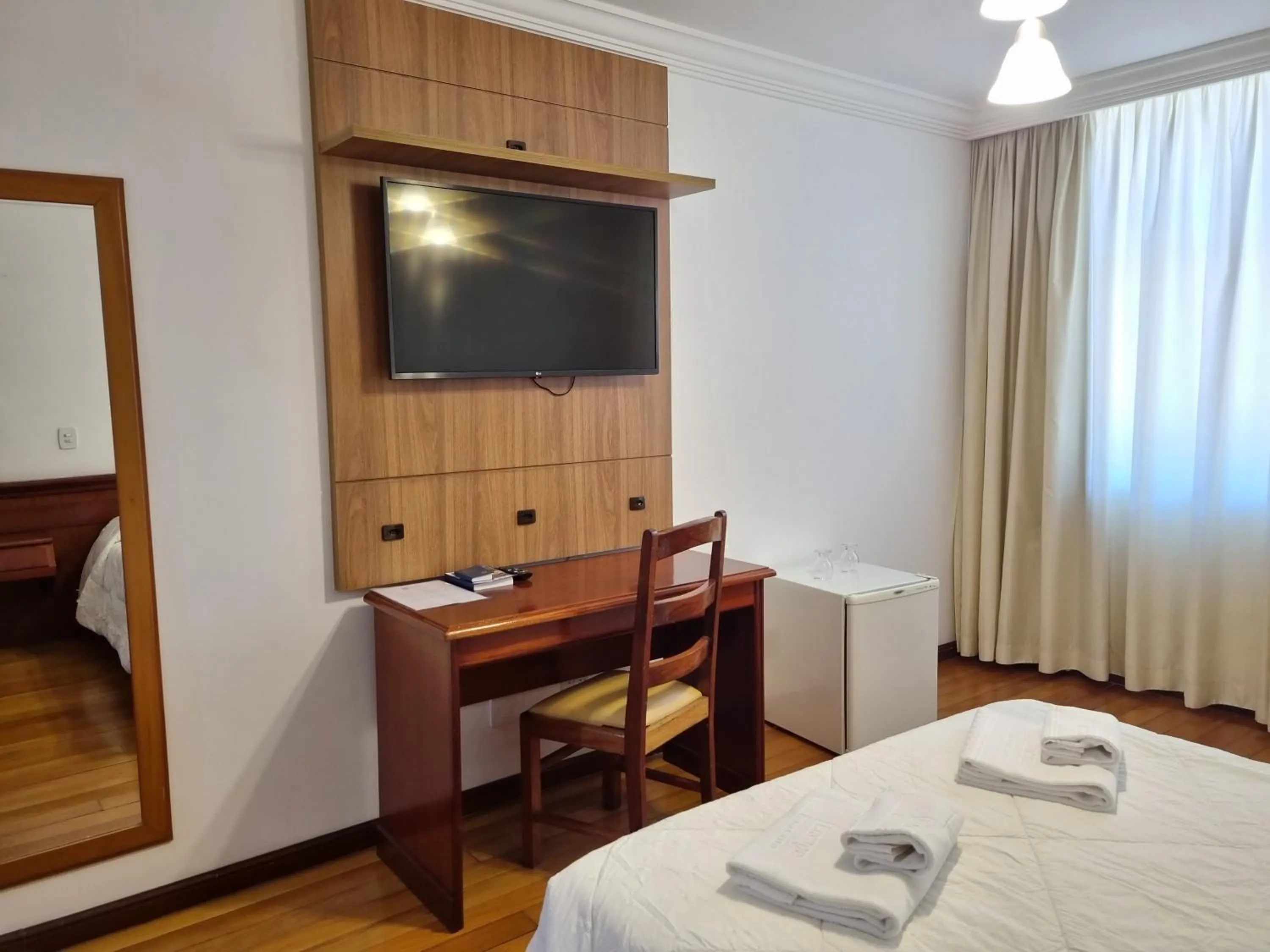 Bed in Lucape Palace Hotel