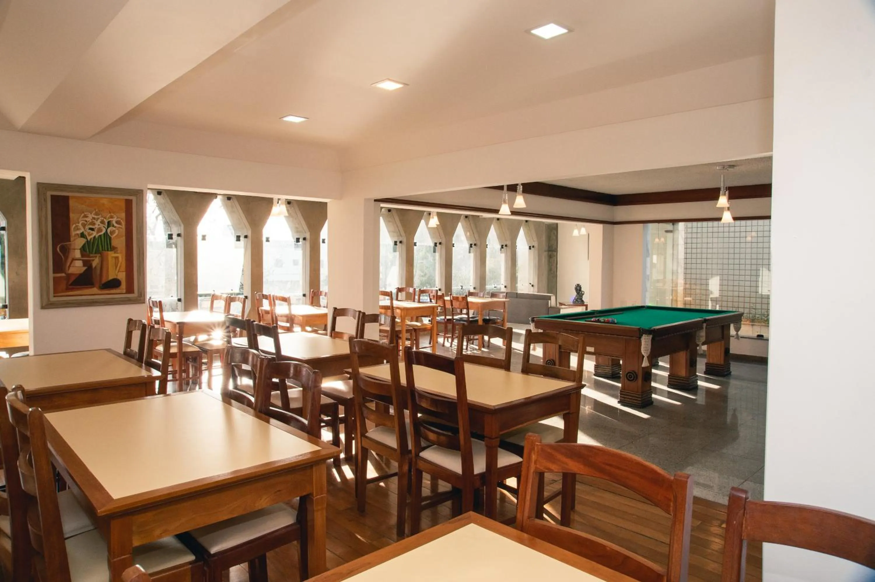 Billiard in Lucape Palace Hotel