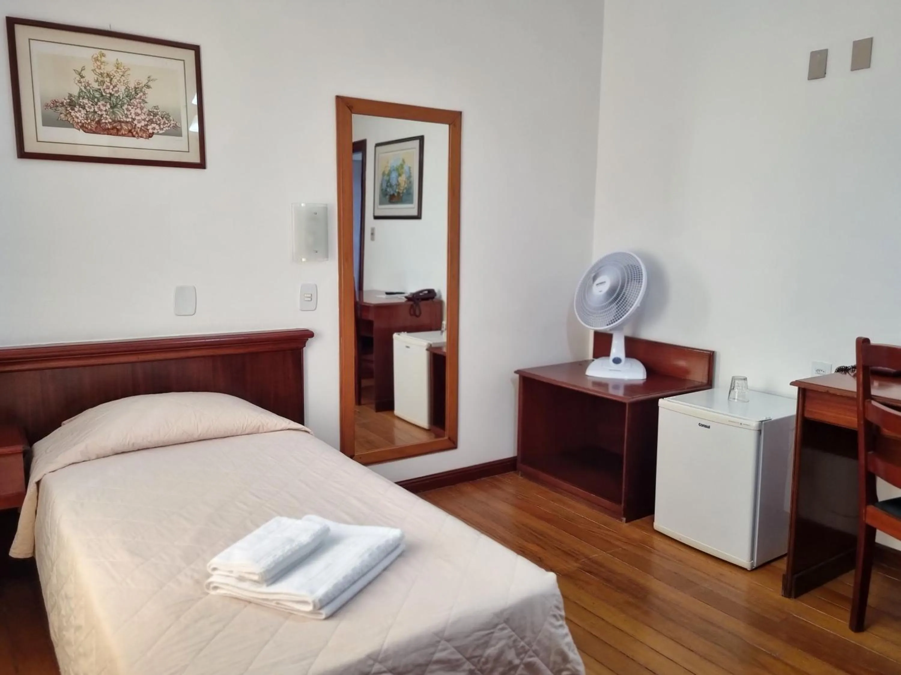 Bed in Lucape Palace Hotel