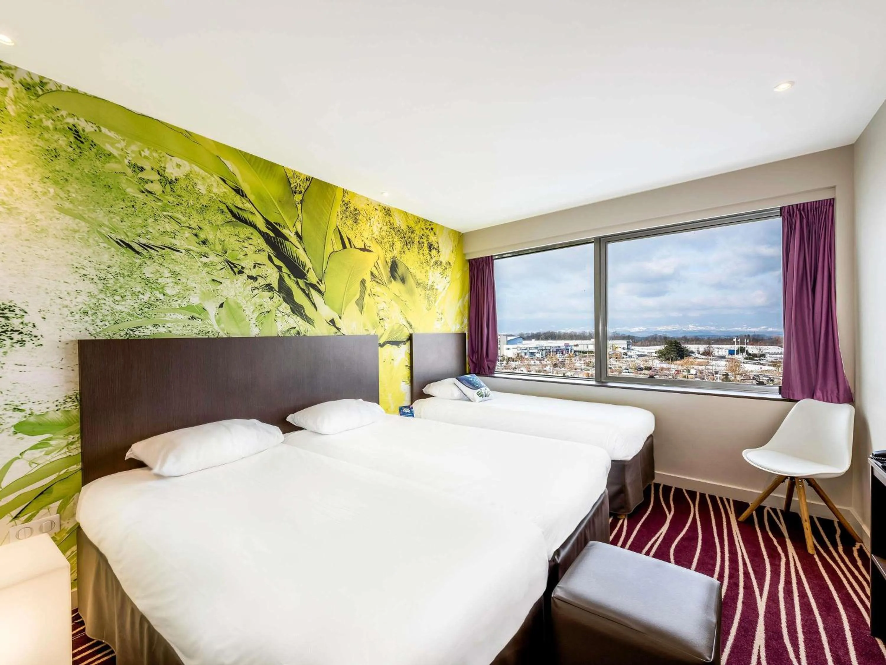 Bedroom, Bed in ibis Styles Saint Julien en Genevois Vitam