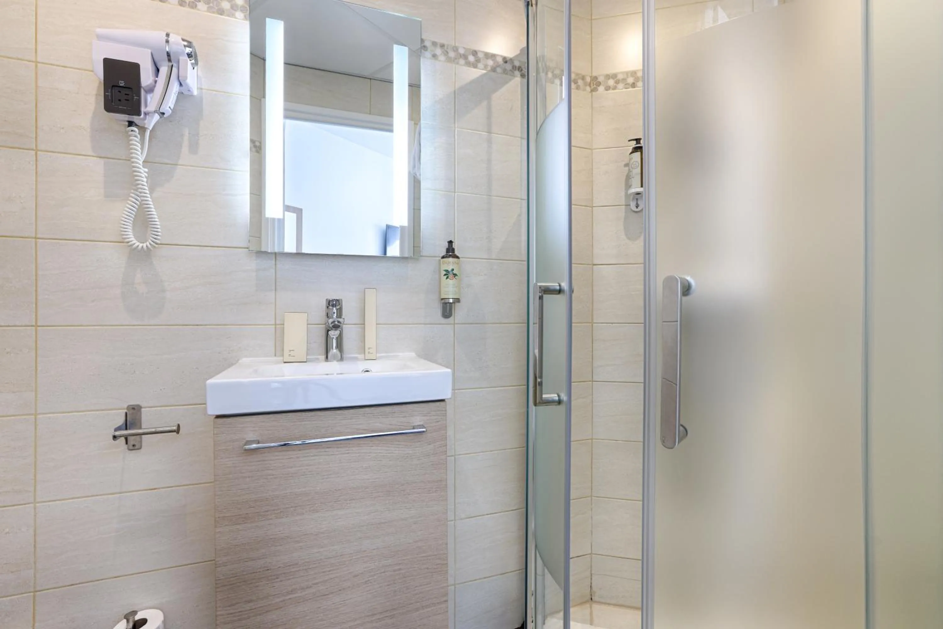 Bathroom in Hotel De Paris