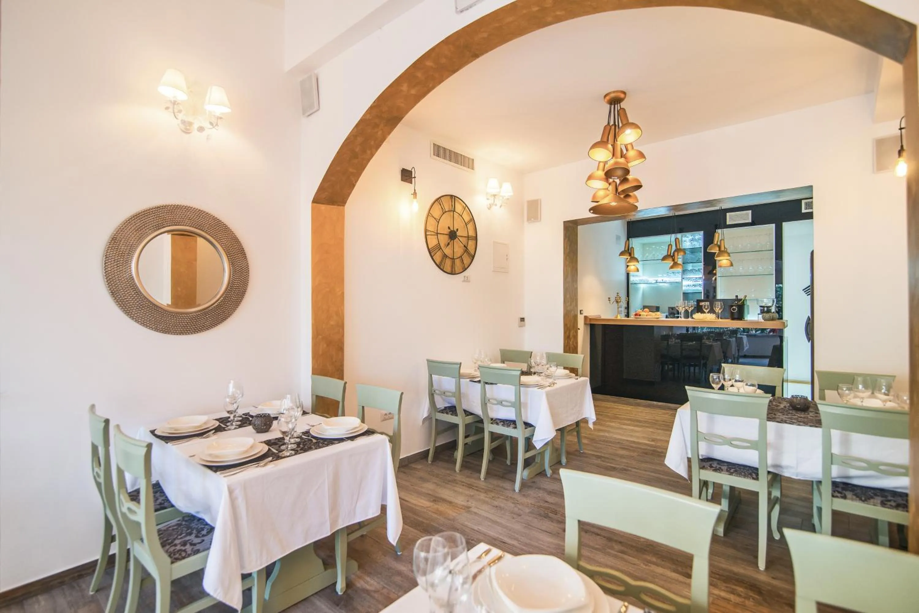 Restaurant/places to eat in Hotel Boutique Natka