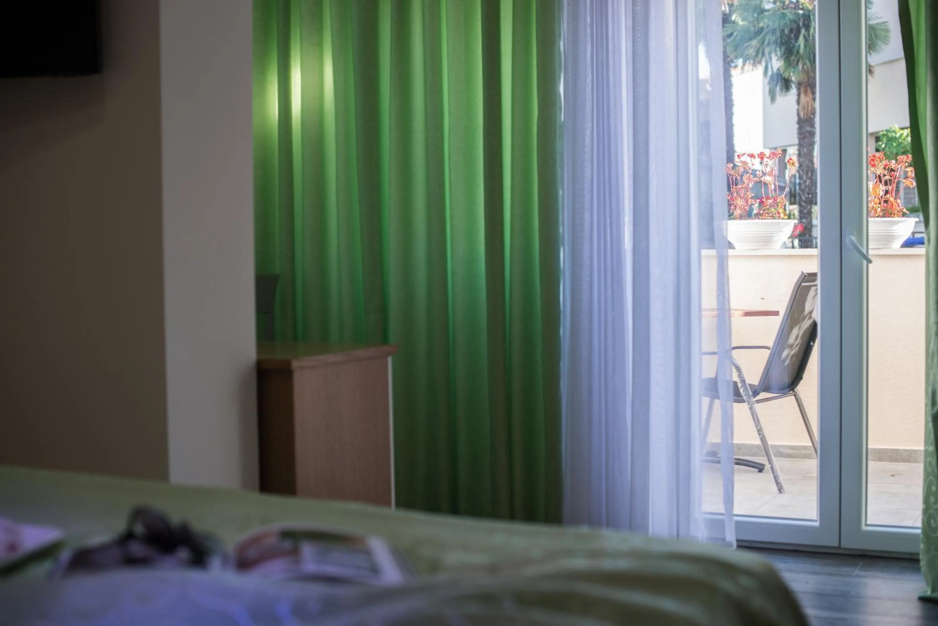 Balcony/Terrace, Bed in Hotel Boutique Natka