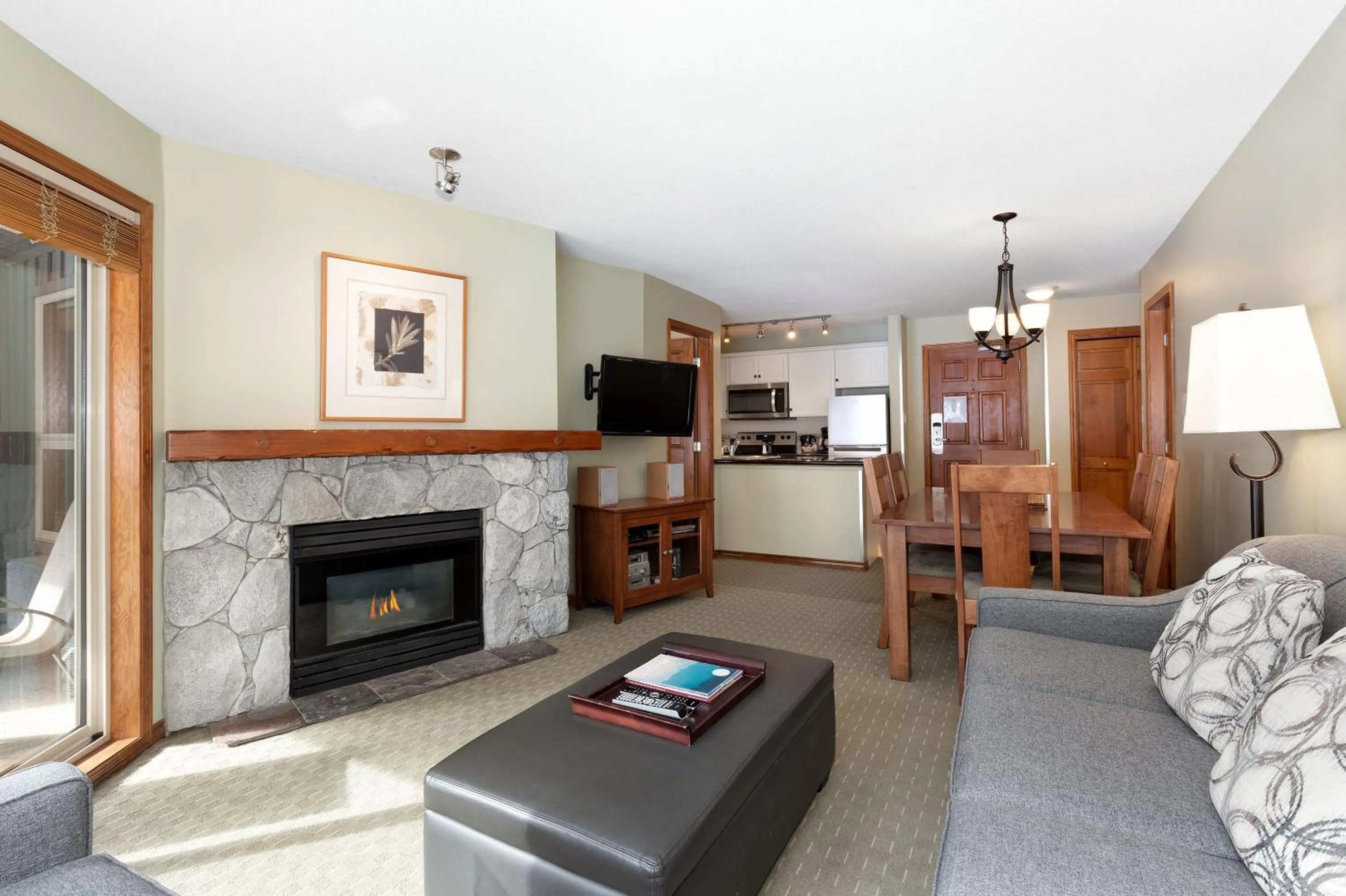 TV and multimedia in The Aspens by Whiski Jack