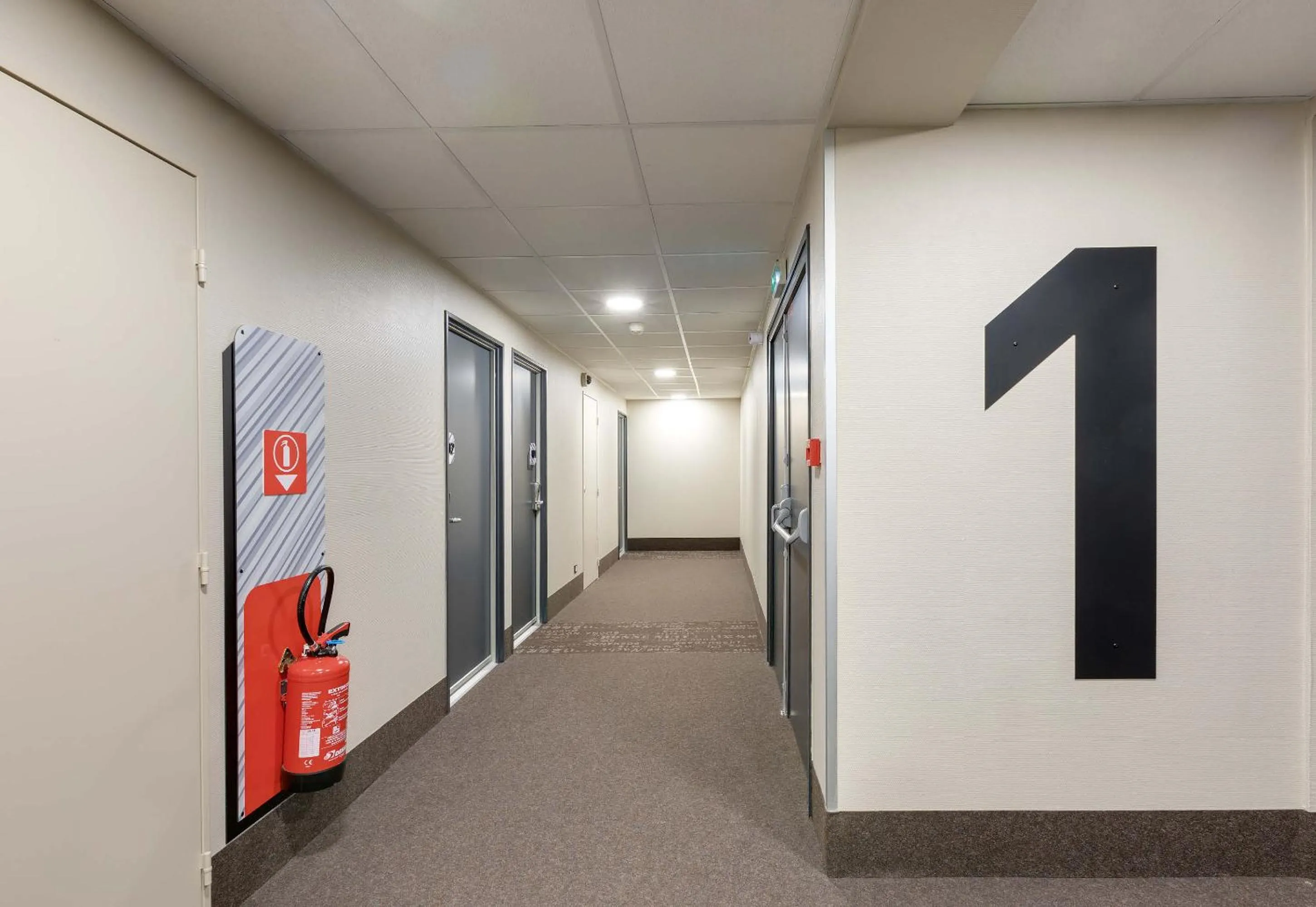 Decorative detail in B&B HOTEL Lille Centre Grand Palais