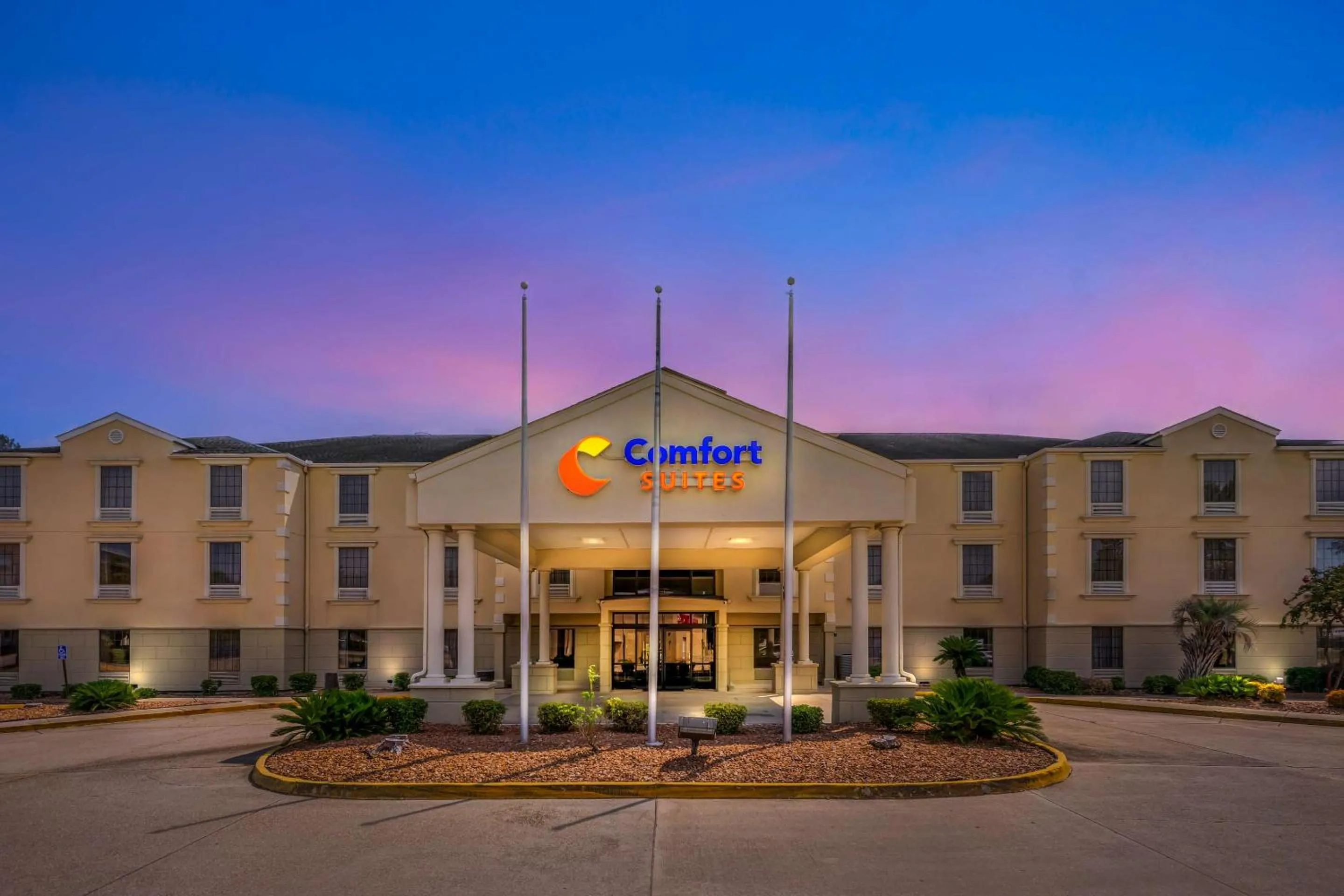 Property building in Comfort Suites Port Allen - Baton Rouge