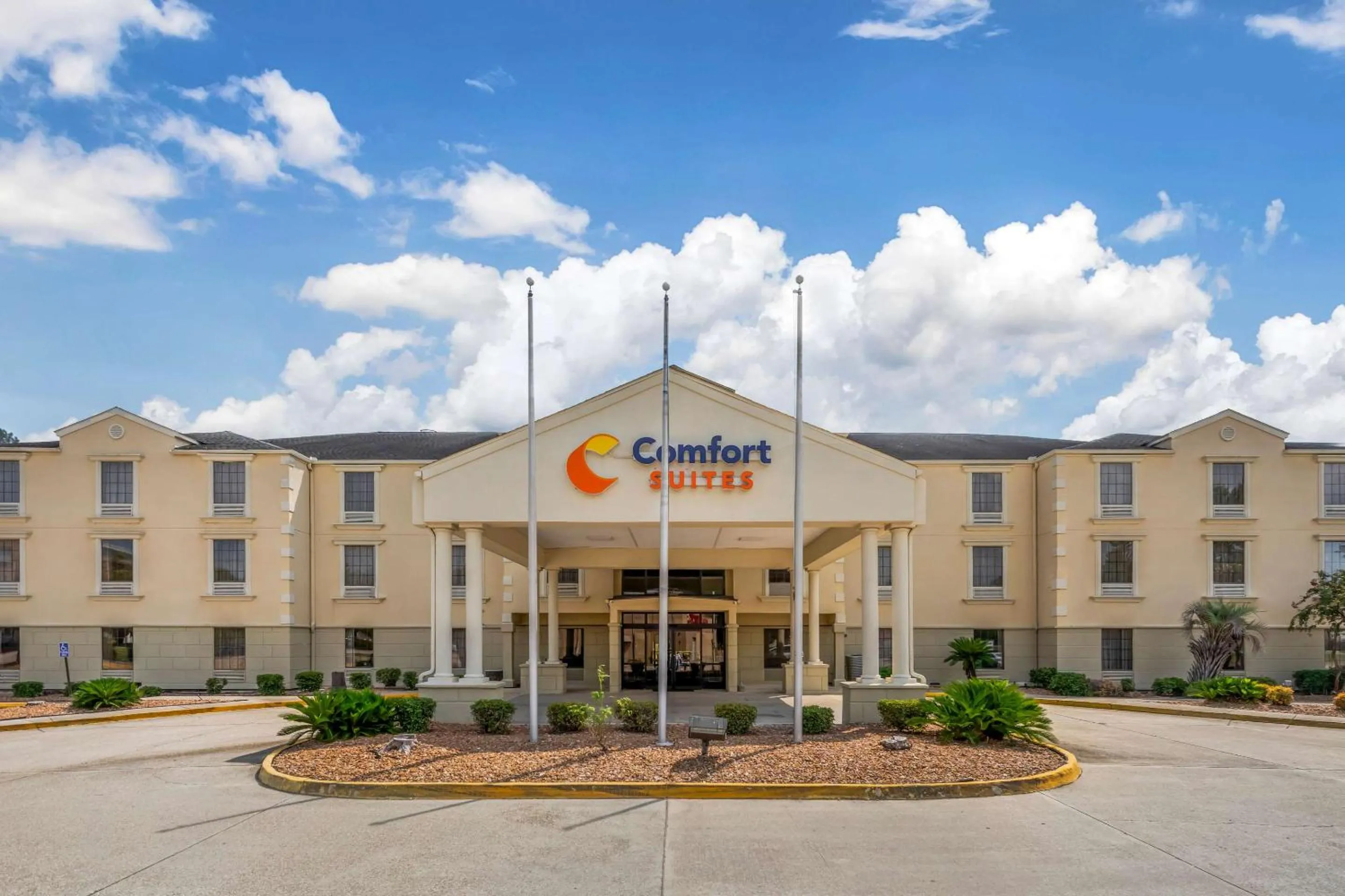 Property building in Comfort Suites Port Allen - Baton Rouge