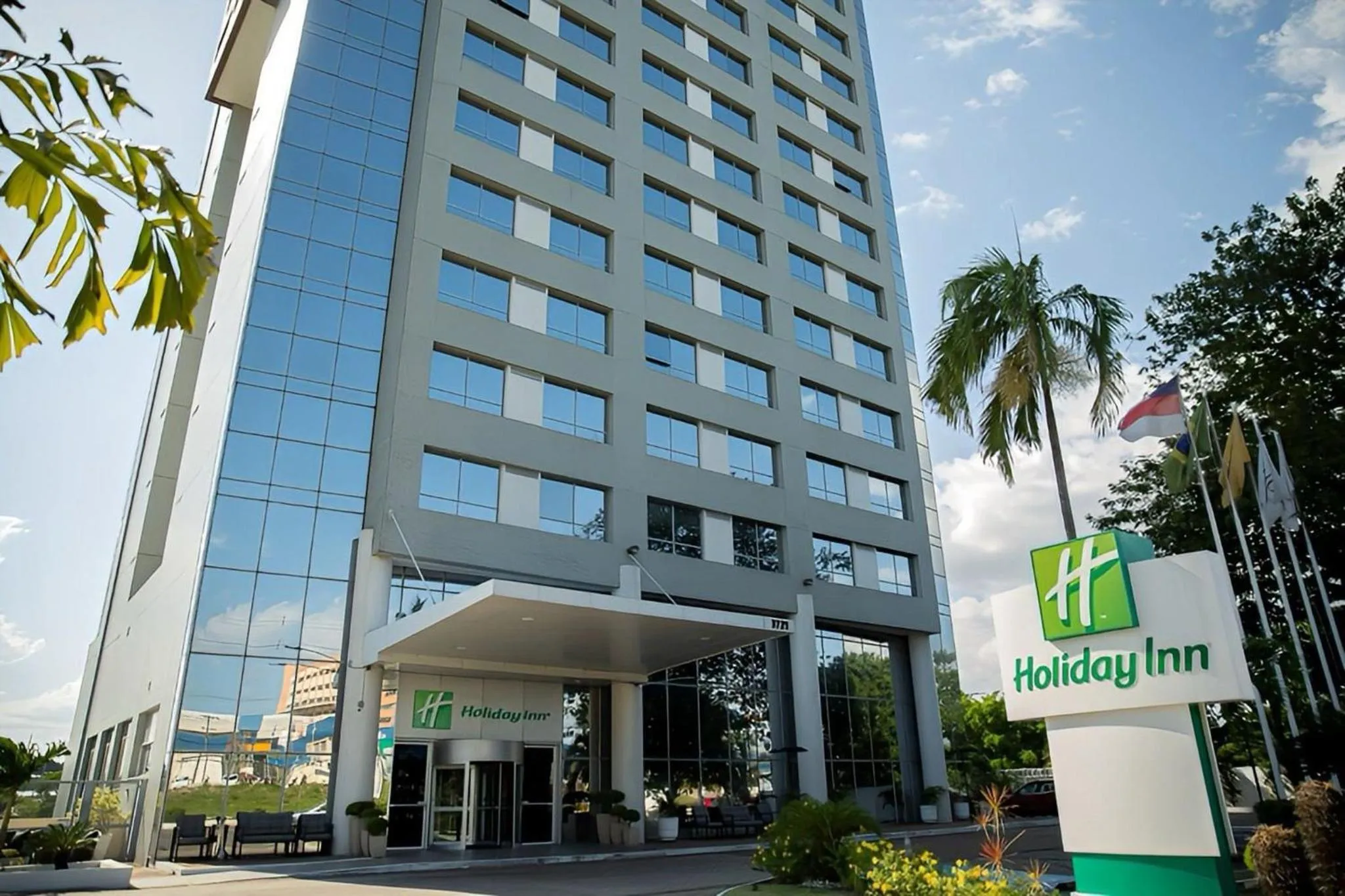 Property building in Holiday Inn Manaus by IHG