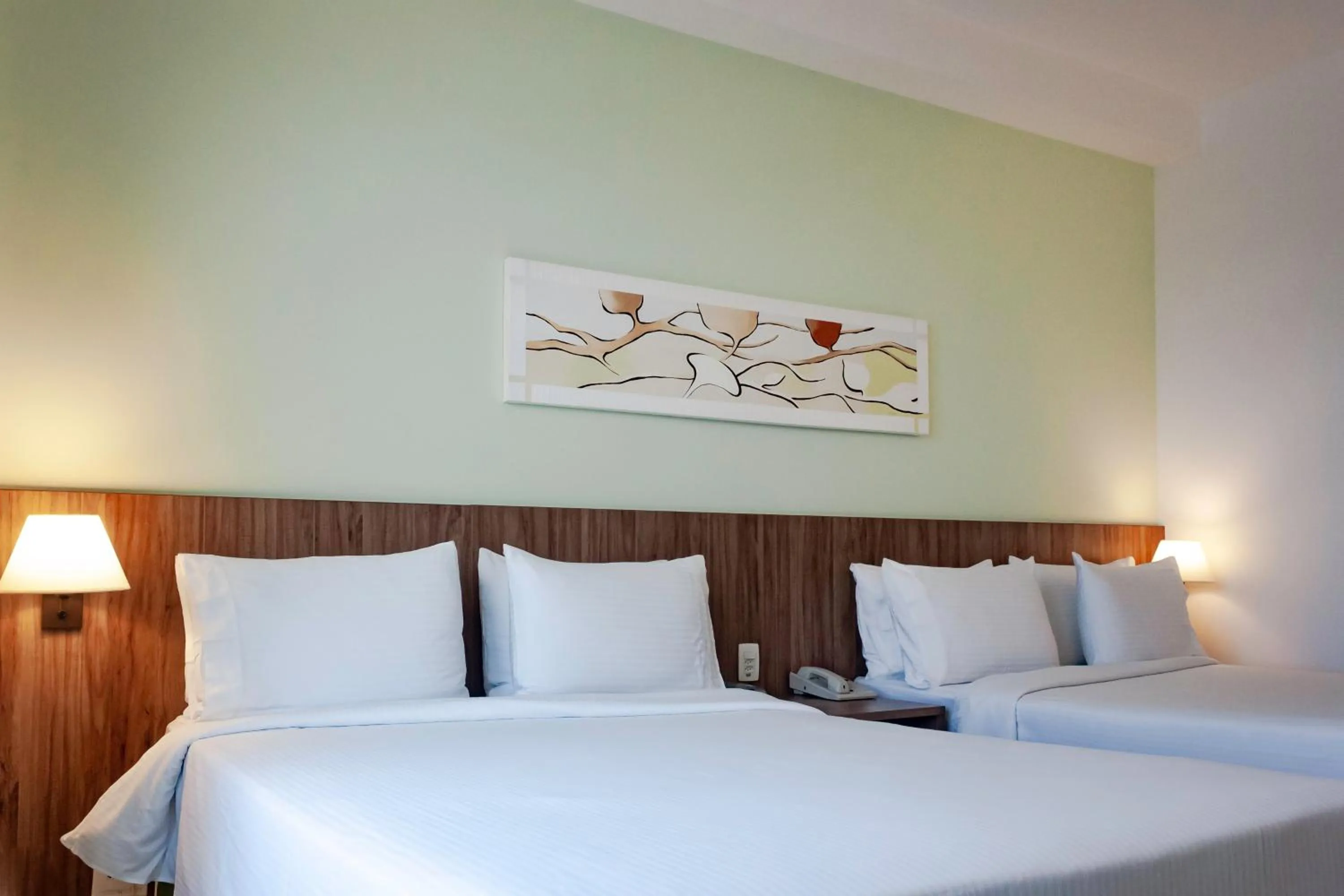Photo of the whole room, Bed in Holiday Inn Manaus by IHG