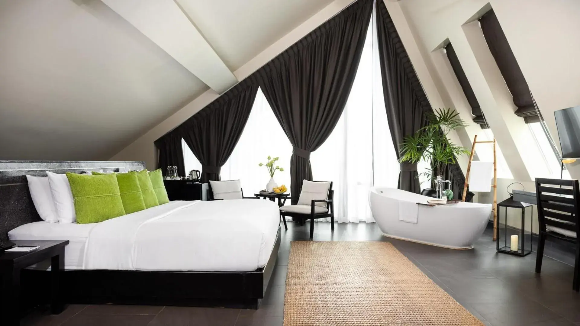 Deluxe Suite in Anjali by Syphon Deluxe Suite in Anjali by Syphon