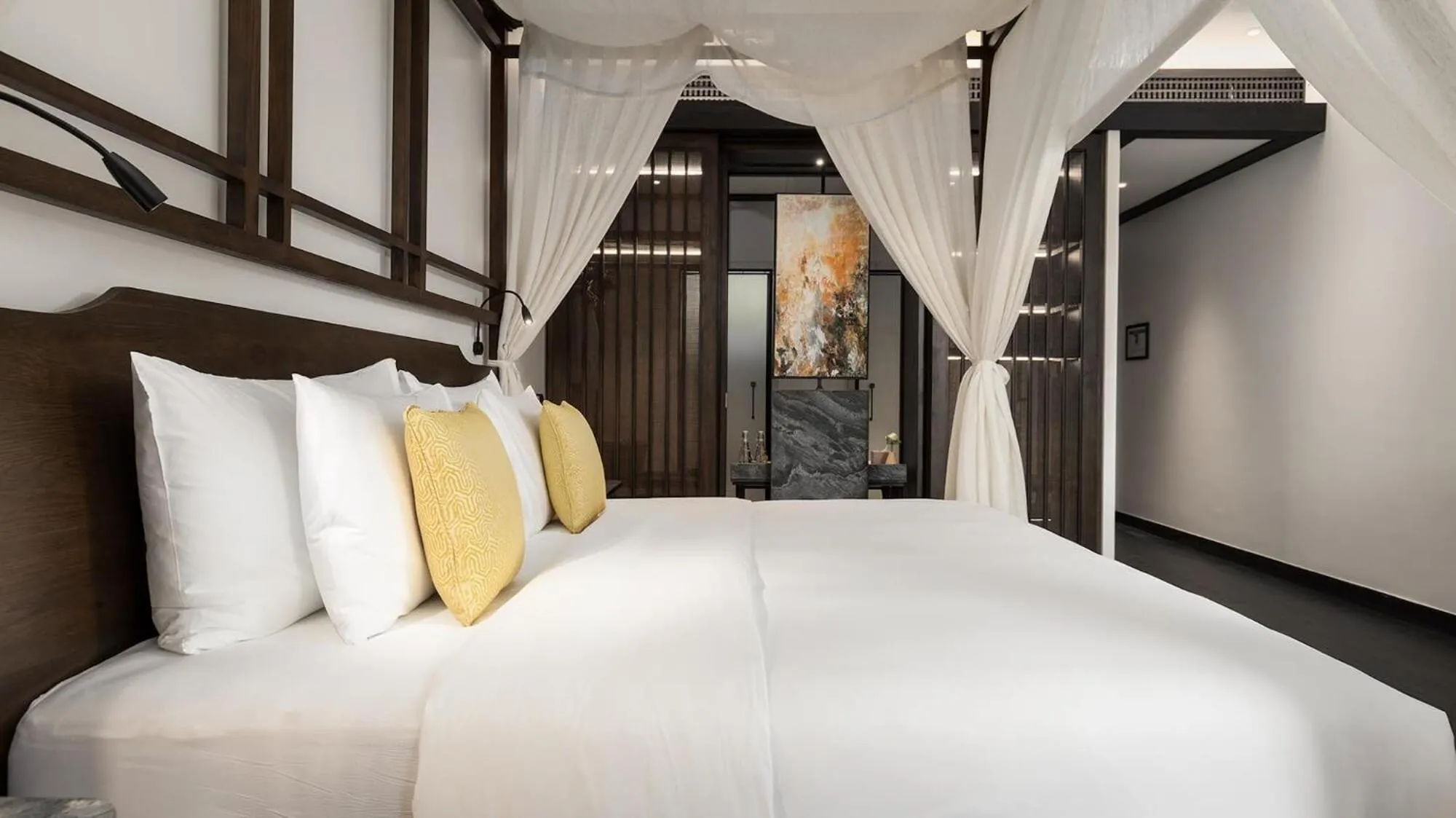 Photo of the whole room, Bed in Anjali by Syphon