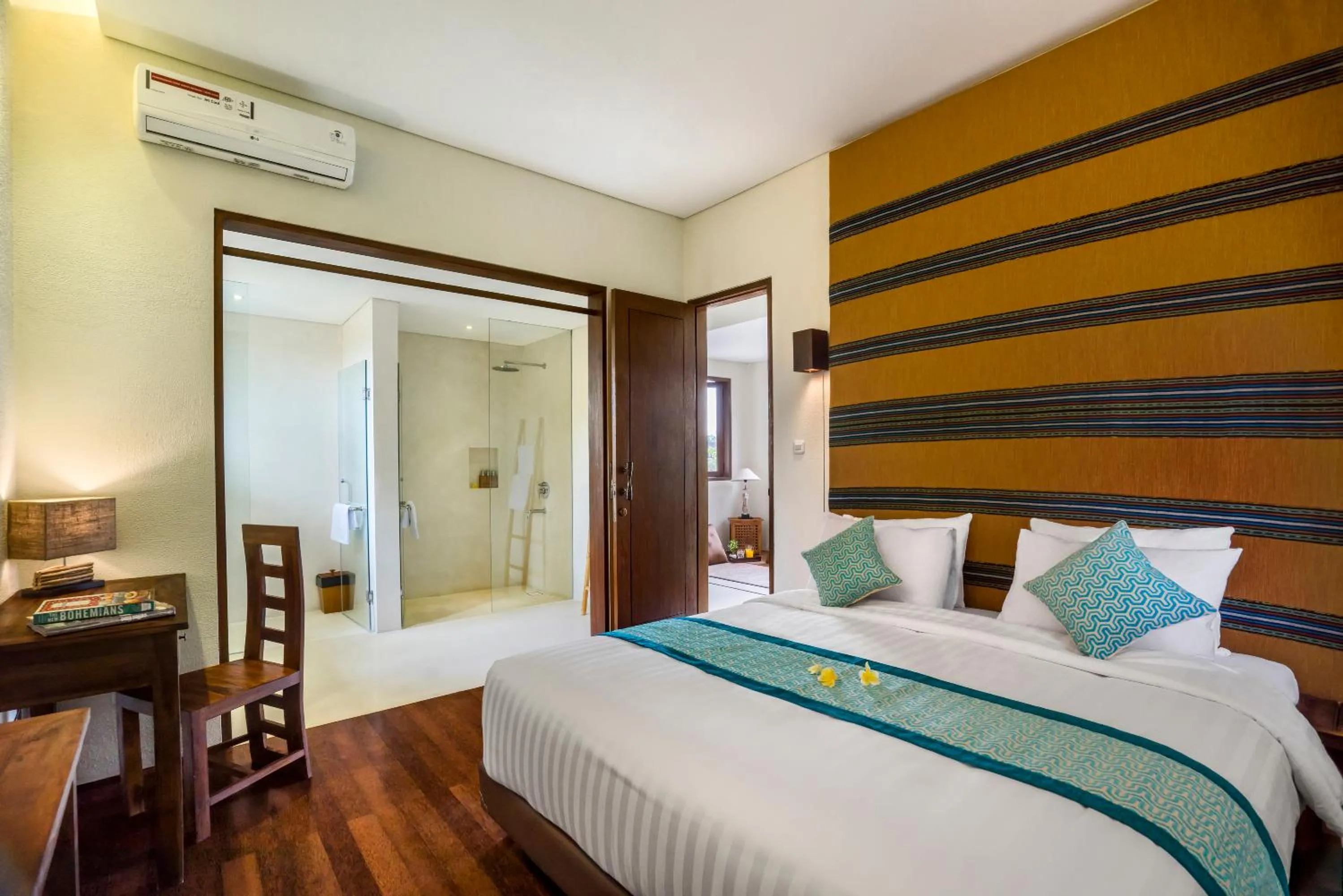 View (from property/room), Bed in Rumah Suweta