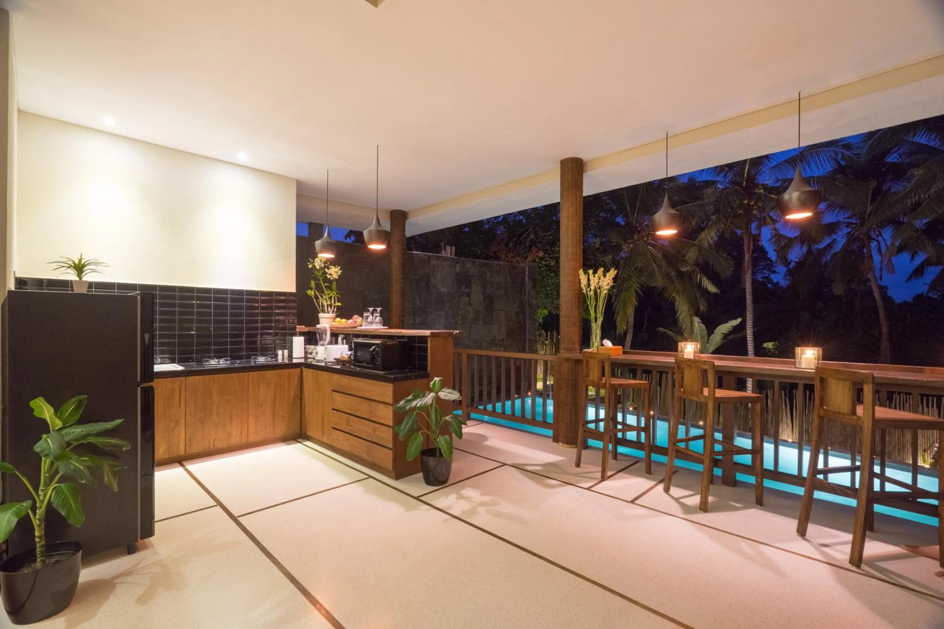 Kitchen or kitchenette in Rumah Suweta