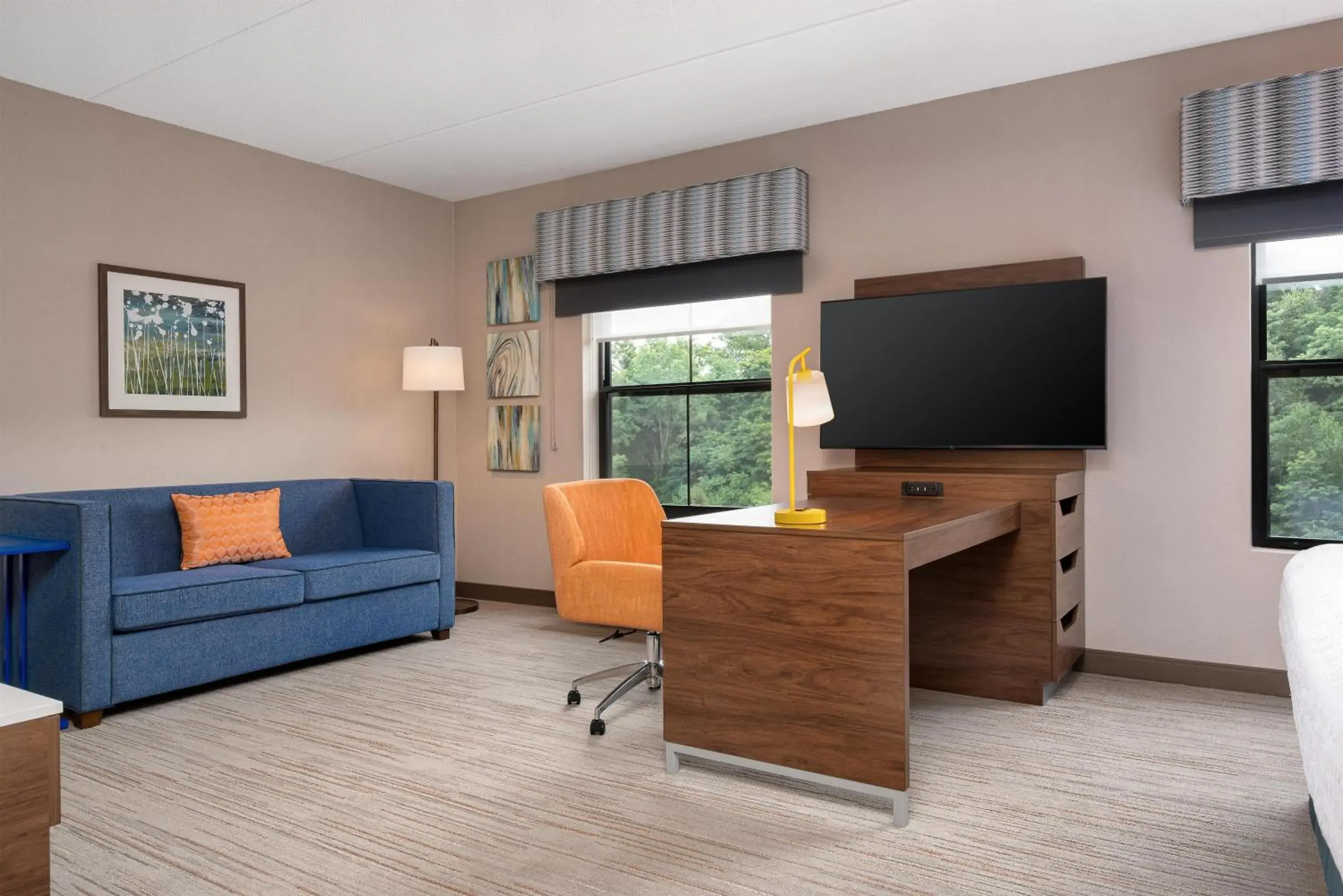 King Studio with Sofa Bed - Non-Smoking in Hampton Inn & Suites Wilkes-Barre King Studio with Sofa Bed - Non-Smoking in Hampton Inn & Suites Wilkes-Barre