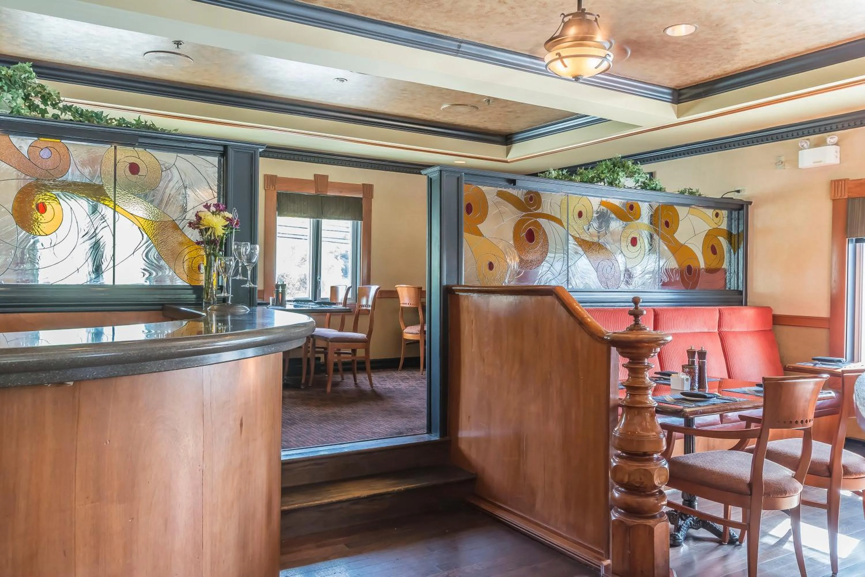 Restaurant/places to eat in Inn on the Lake