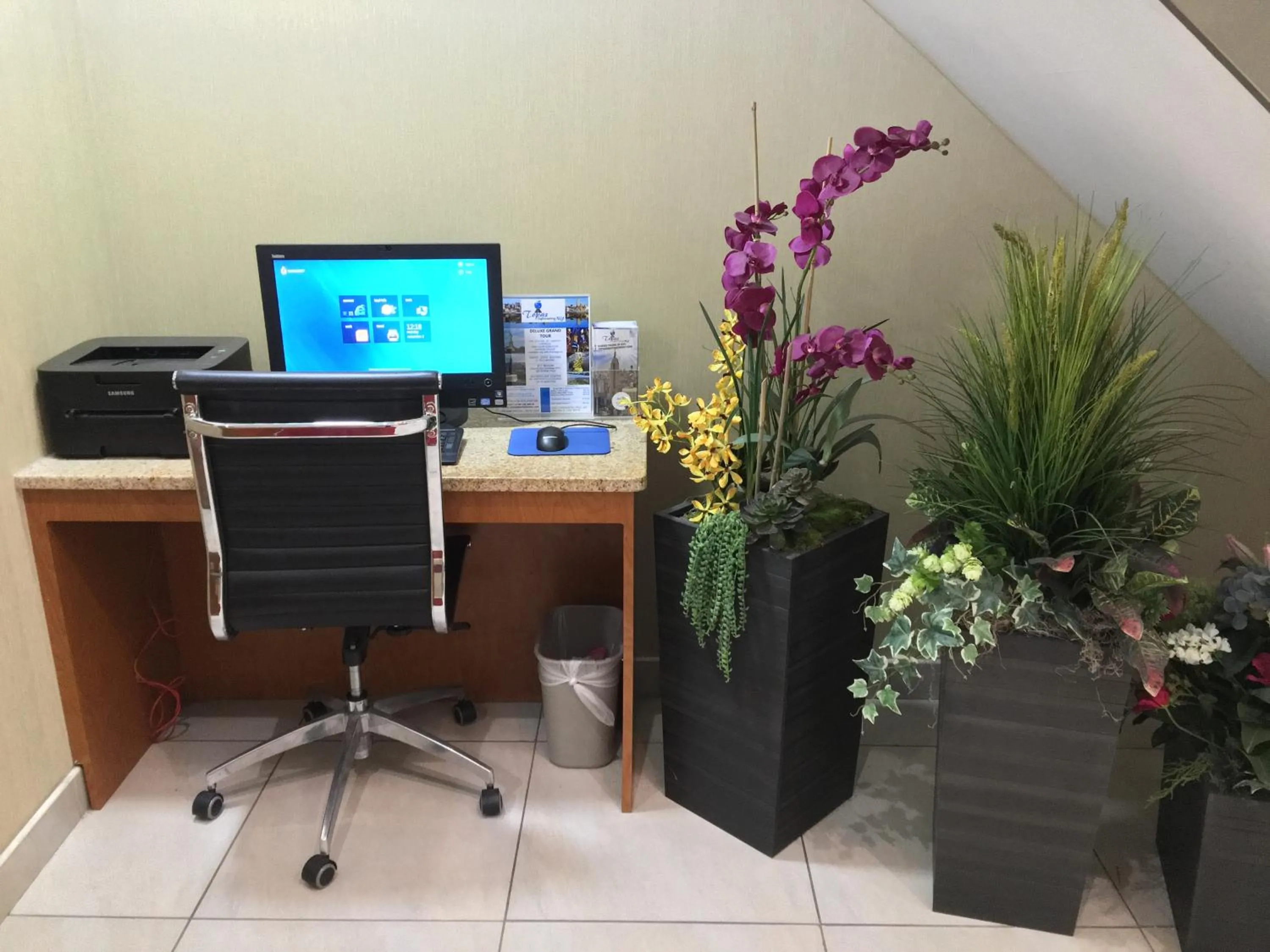 Lobby or reception in Corona Hotel New York - LaGuardia Airport