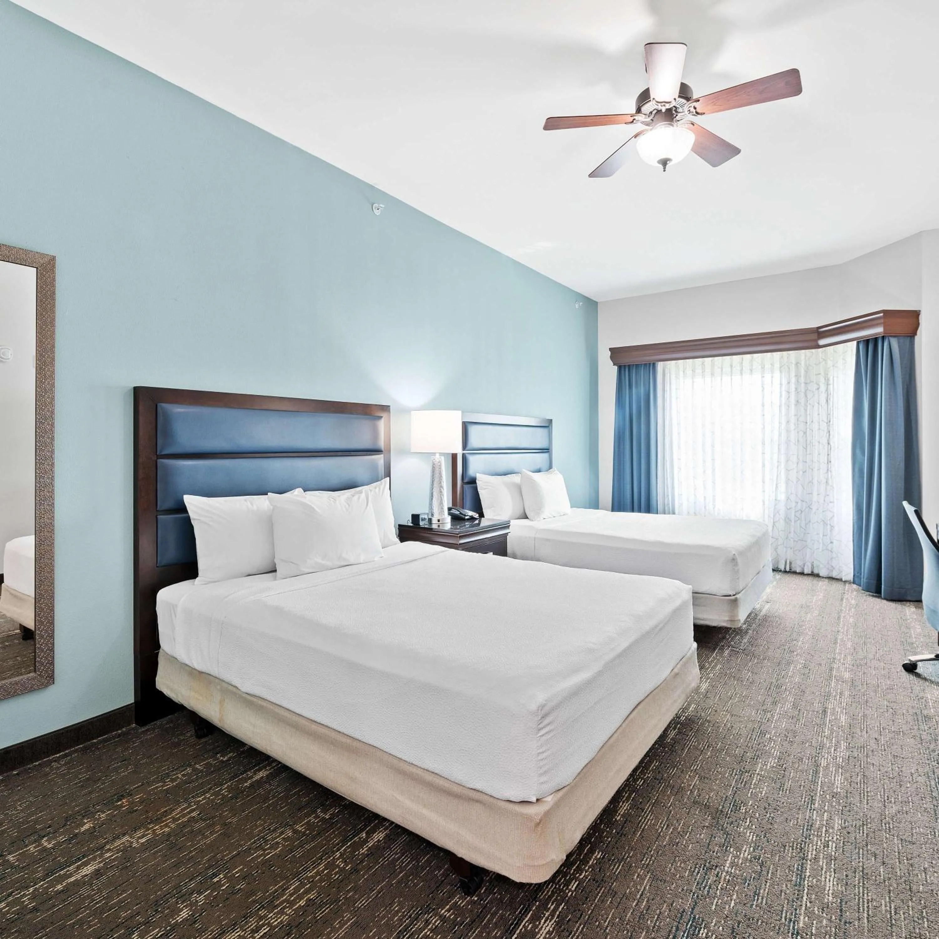 Bed in Homewood Suites by Hilton Fort Lauderdale Airport-Cruise Port