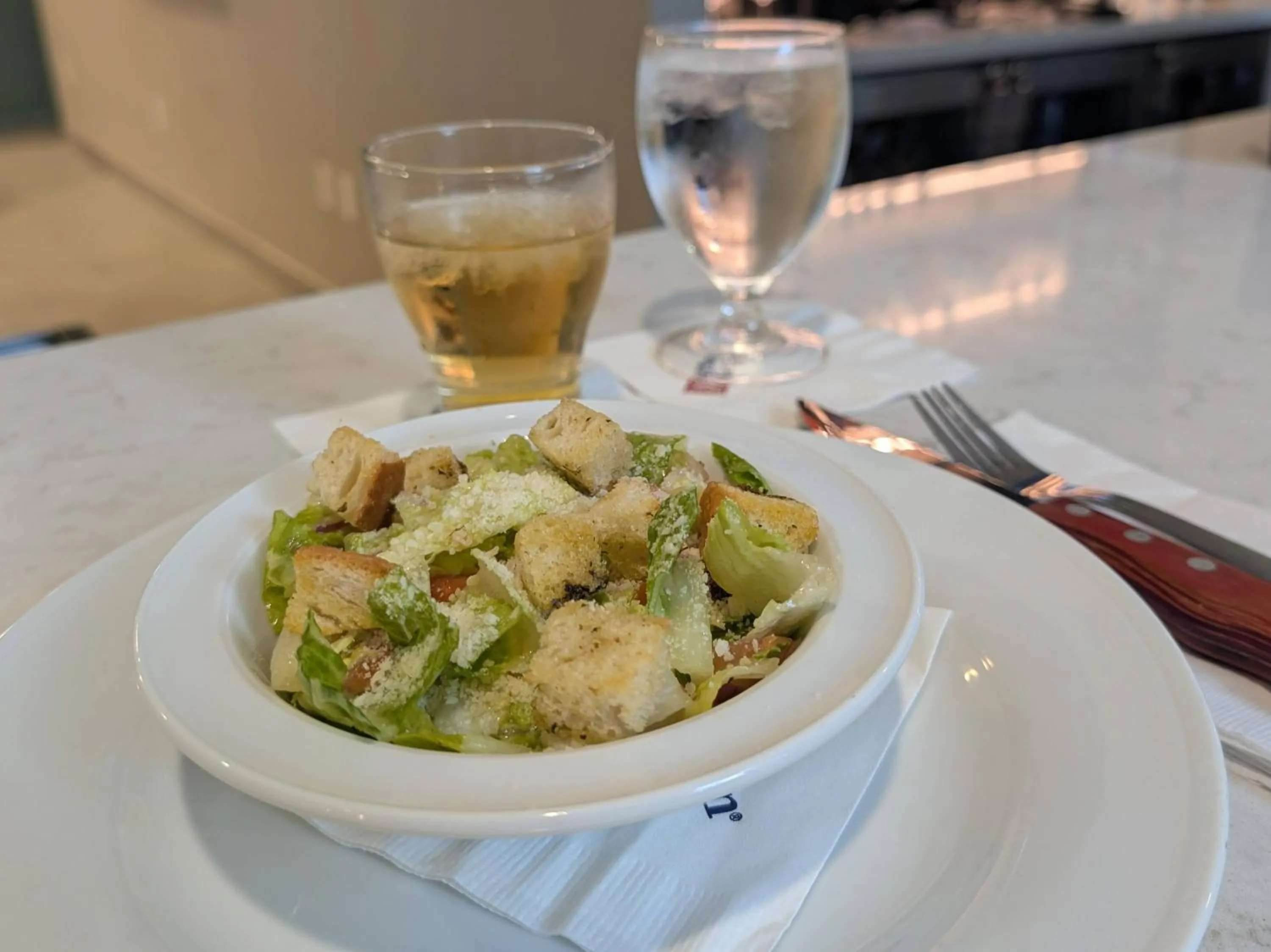 Restaurant/places to eat in Hilton Garden Inn Shirlington