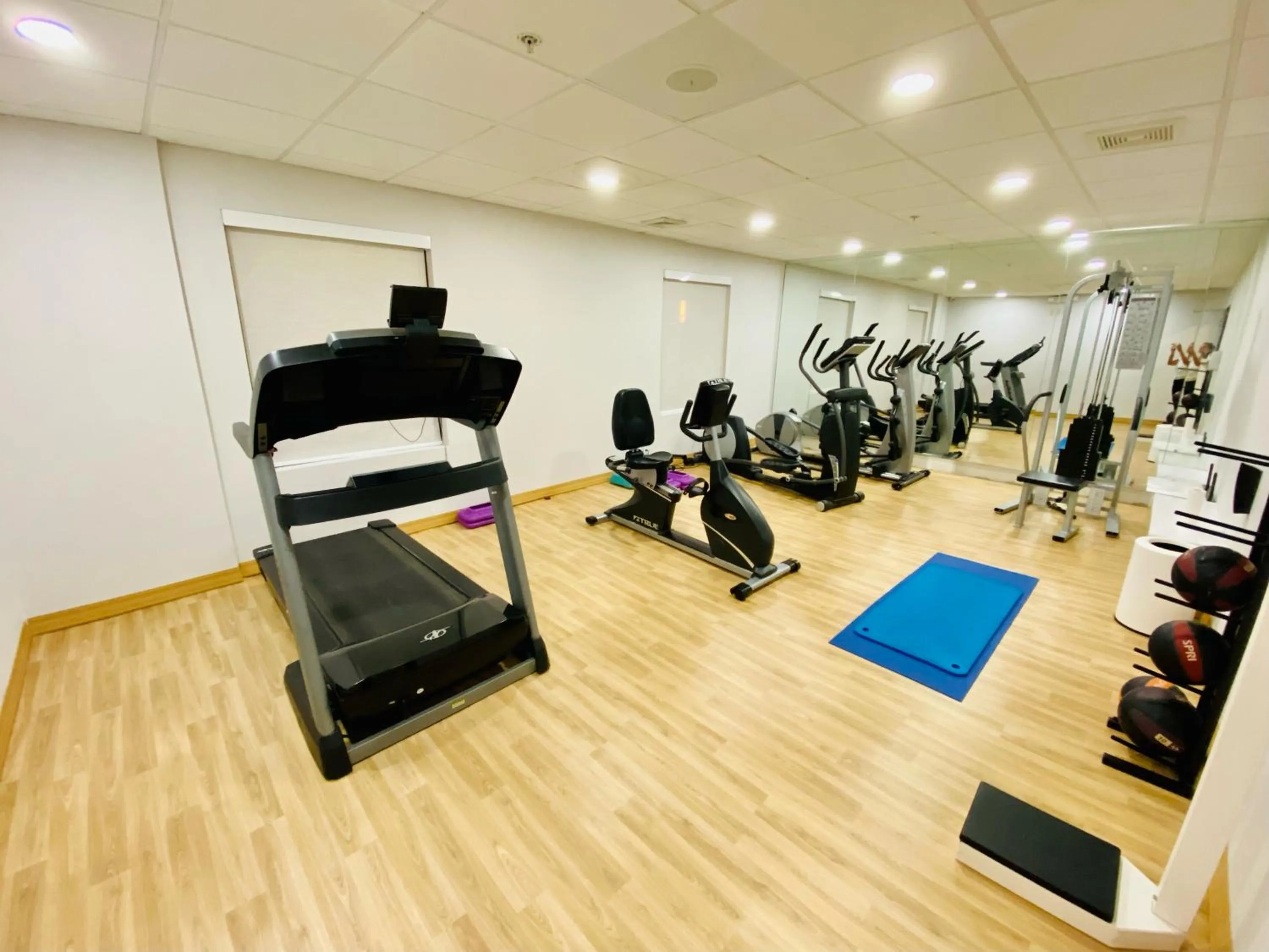 Fitness centre/facilities in La Quinta by Wyndham Mt. Laurel - Philadelphia