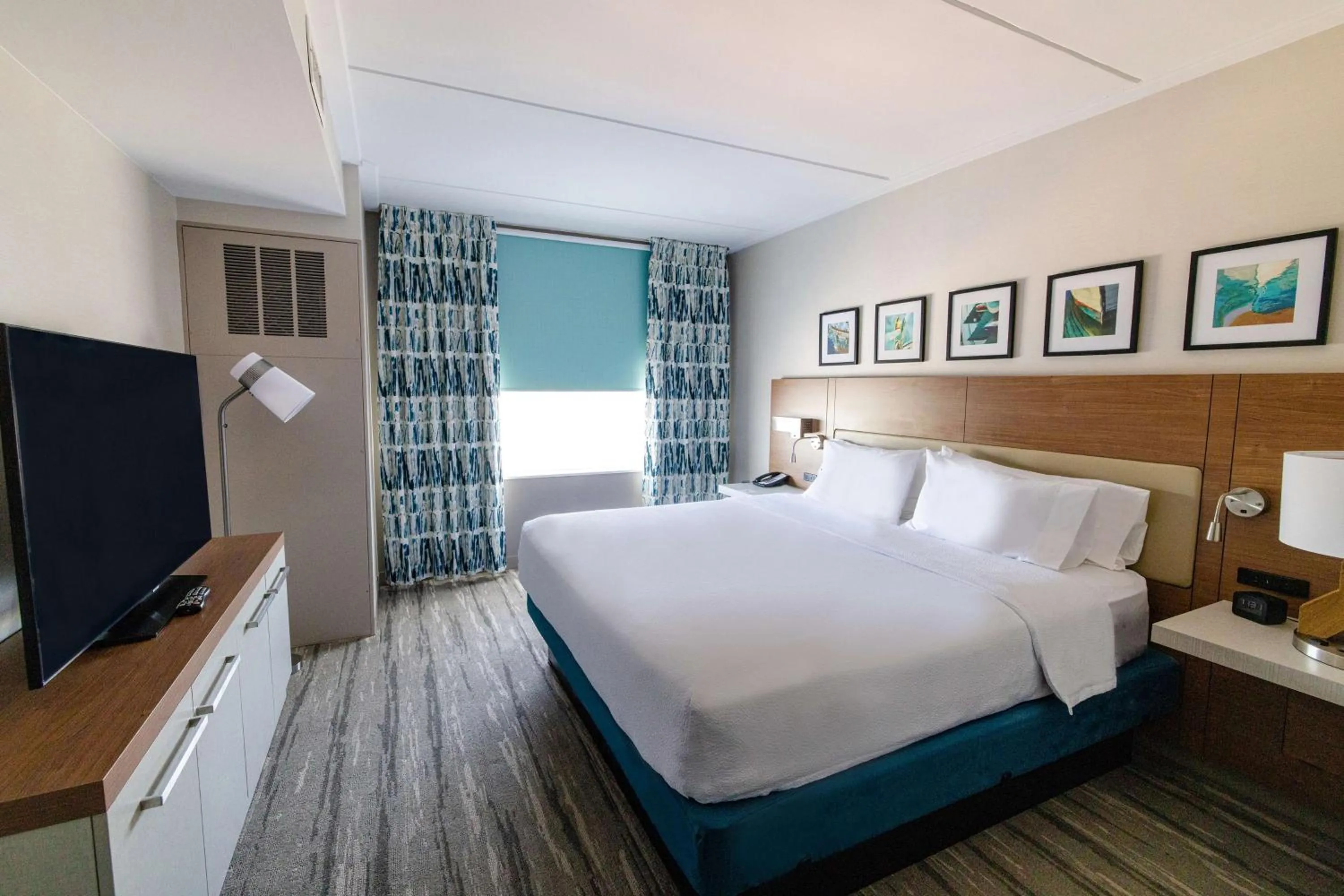 Bed in Hilton Garden Inn Lakewood