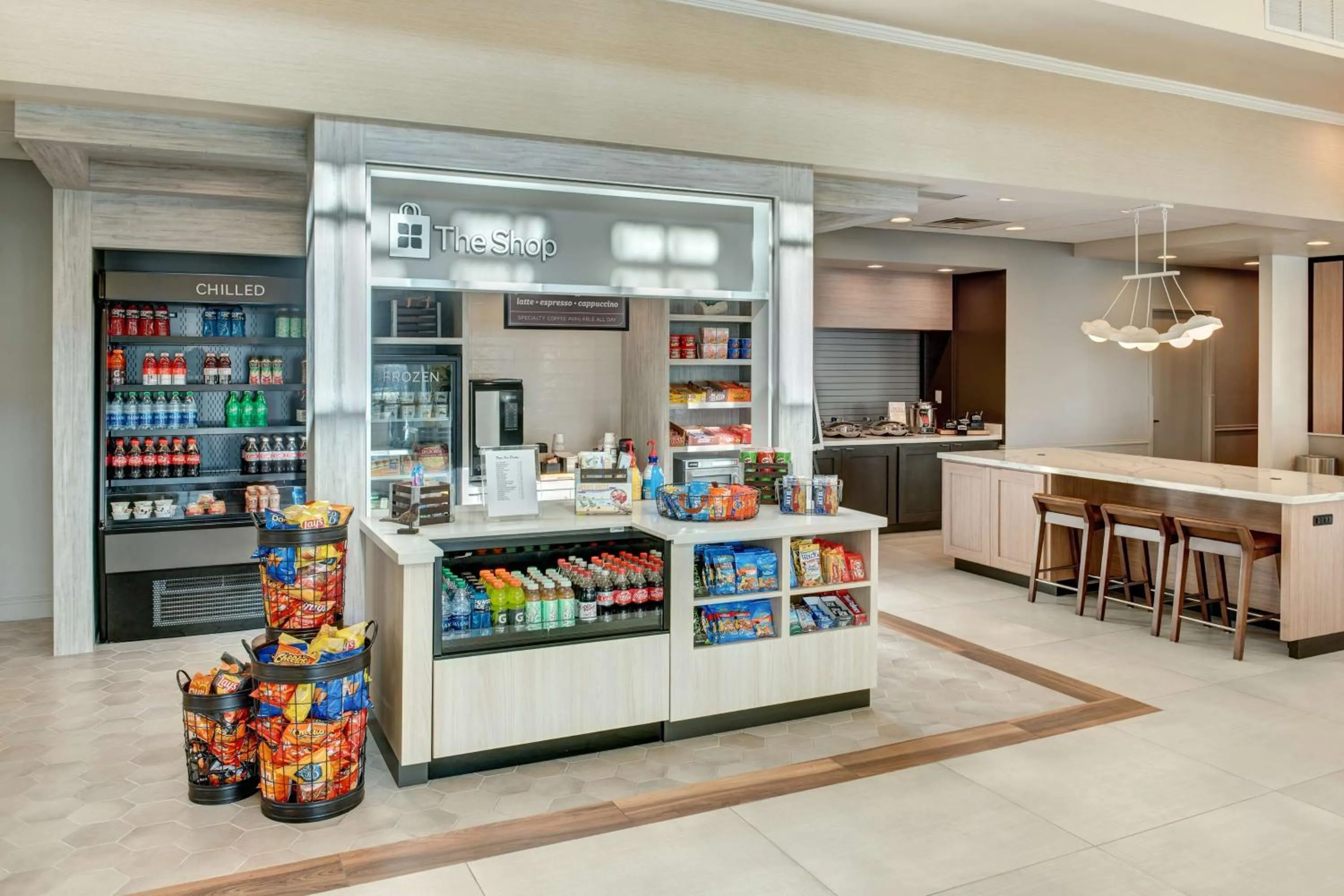 Restaurant/places to eat in Hilton Garden Inn Lakewood