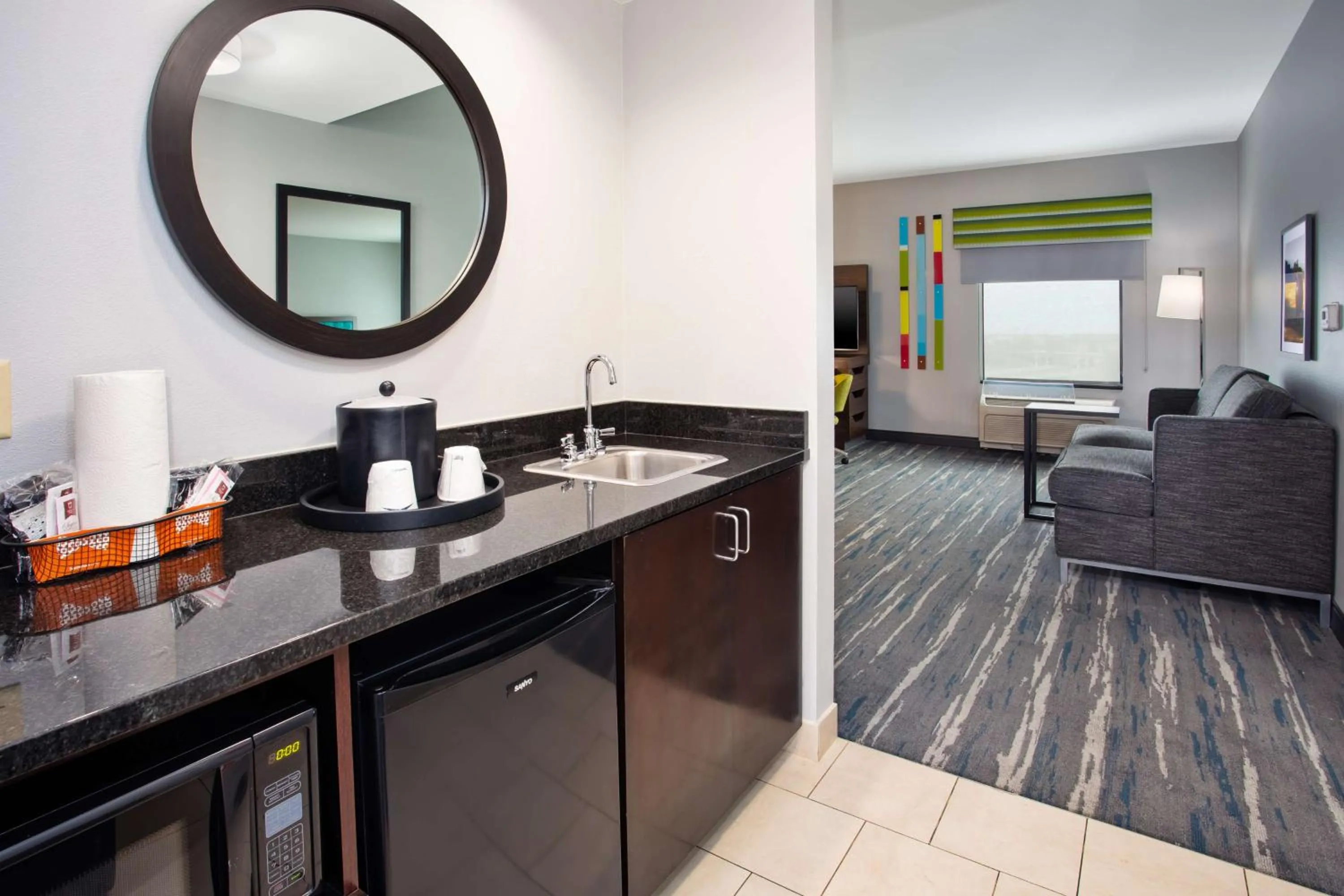 Photo of the whole room in Hampton Inn & Suites Athens/Interstate 65