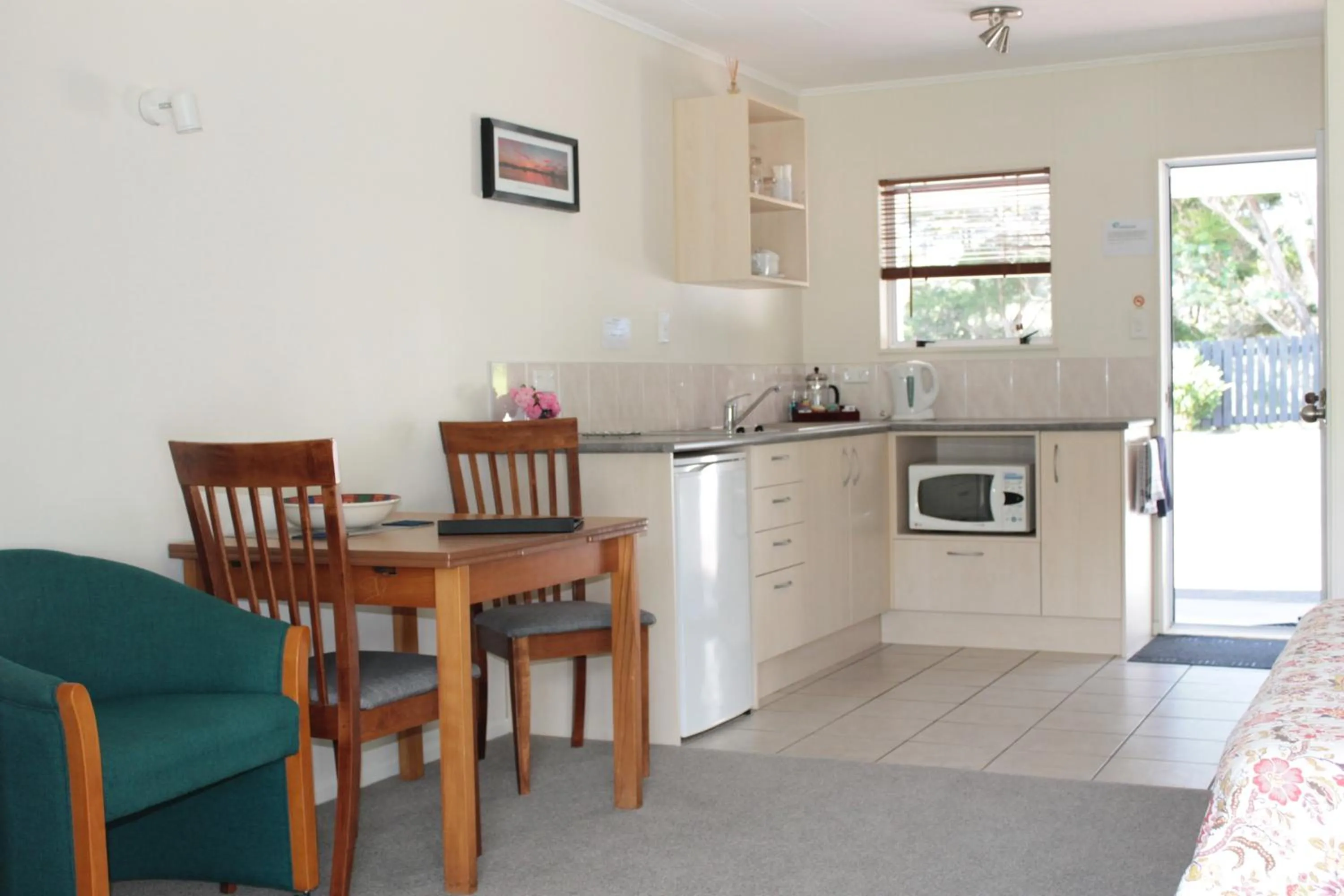 Ash Grove Boutique Motel