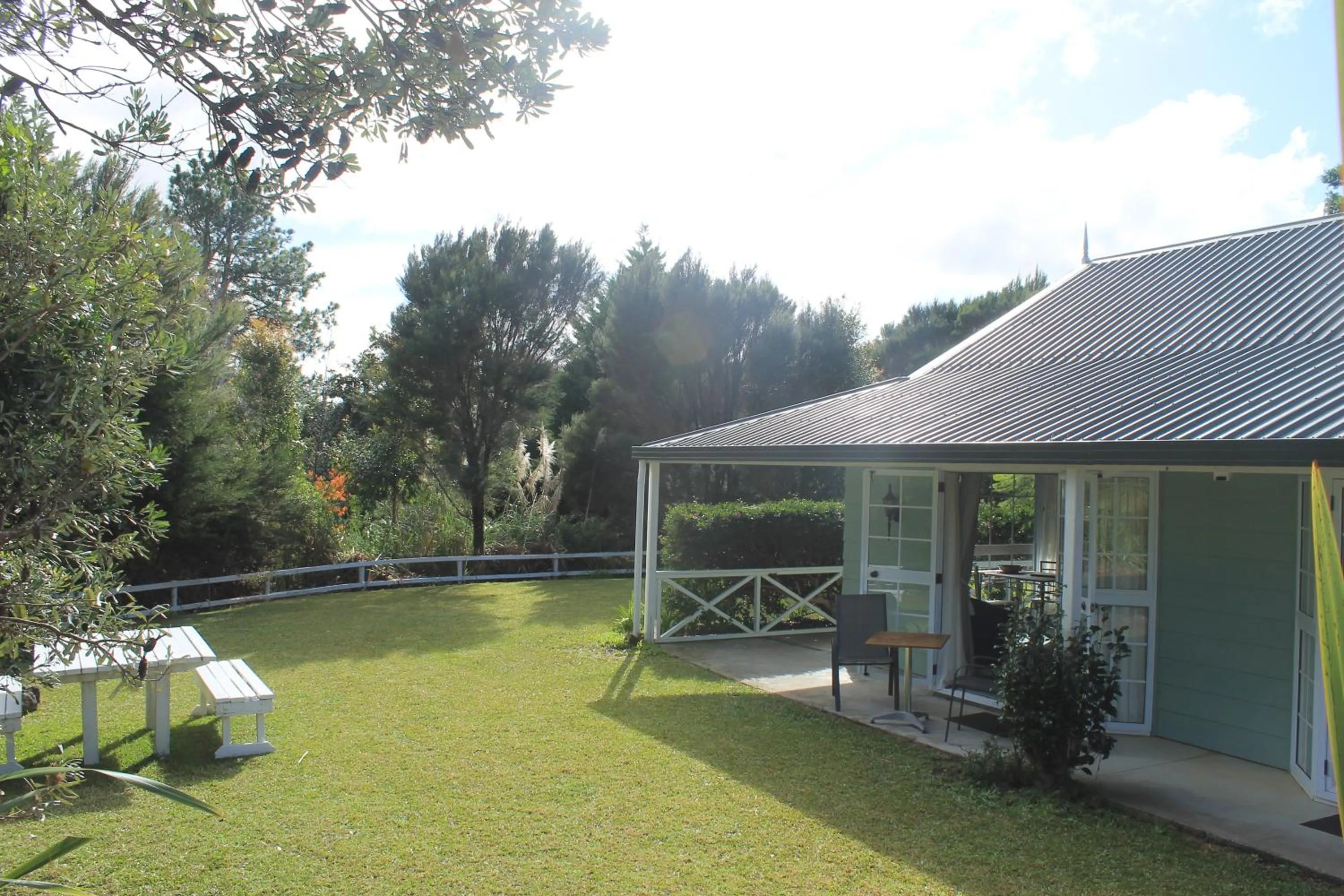 Ash Grove Boutique Motel