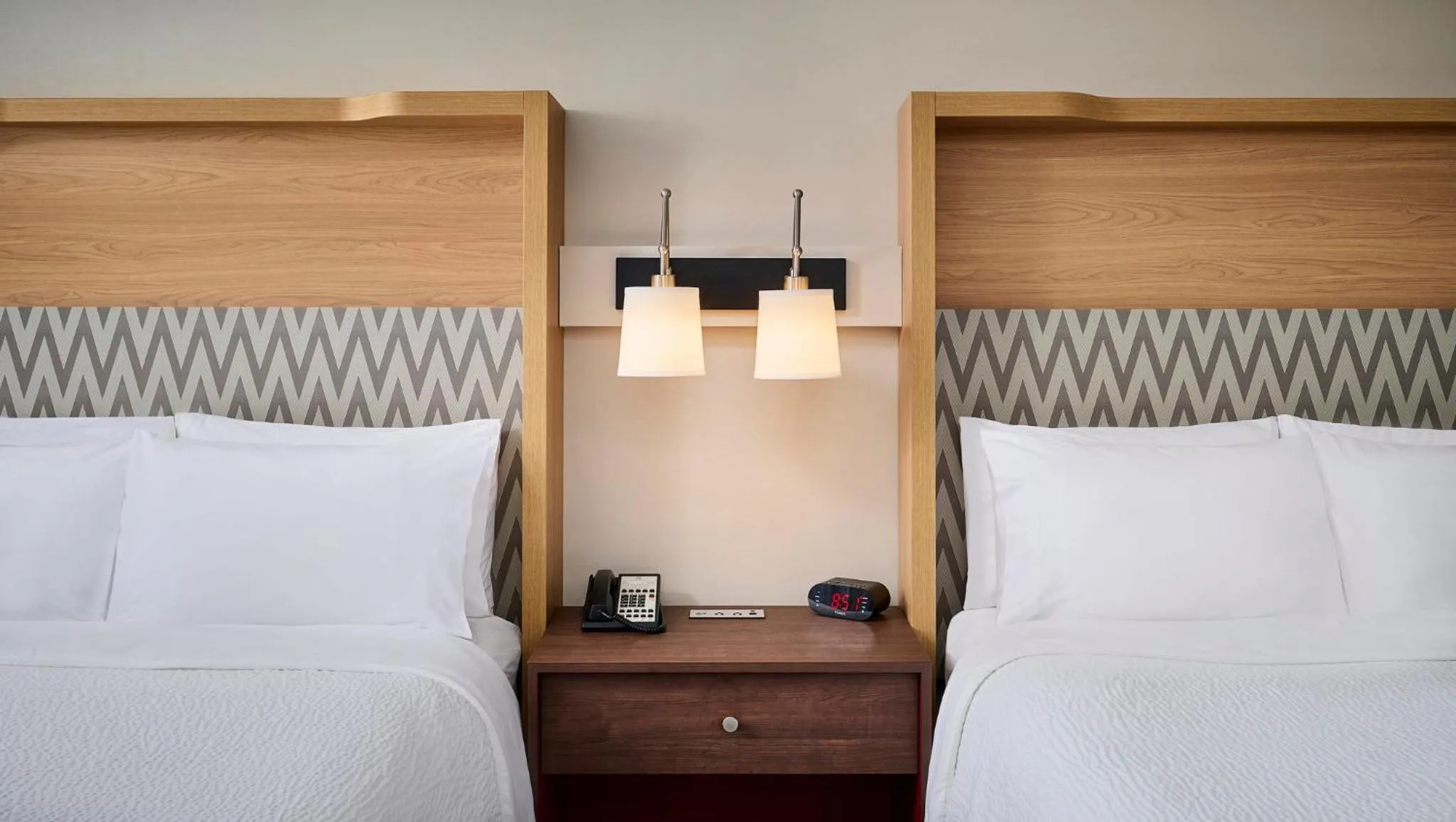 Photo of the whole room, Bed in Holiday Inn Burlington Conference Centre by IHG