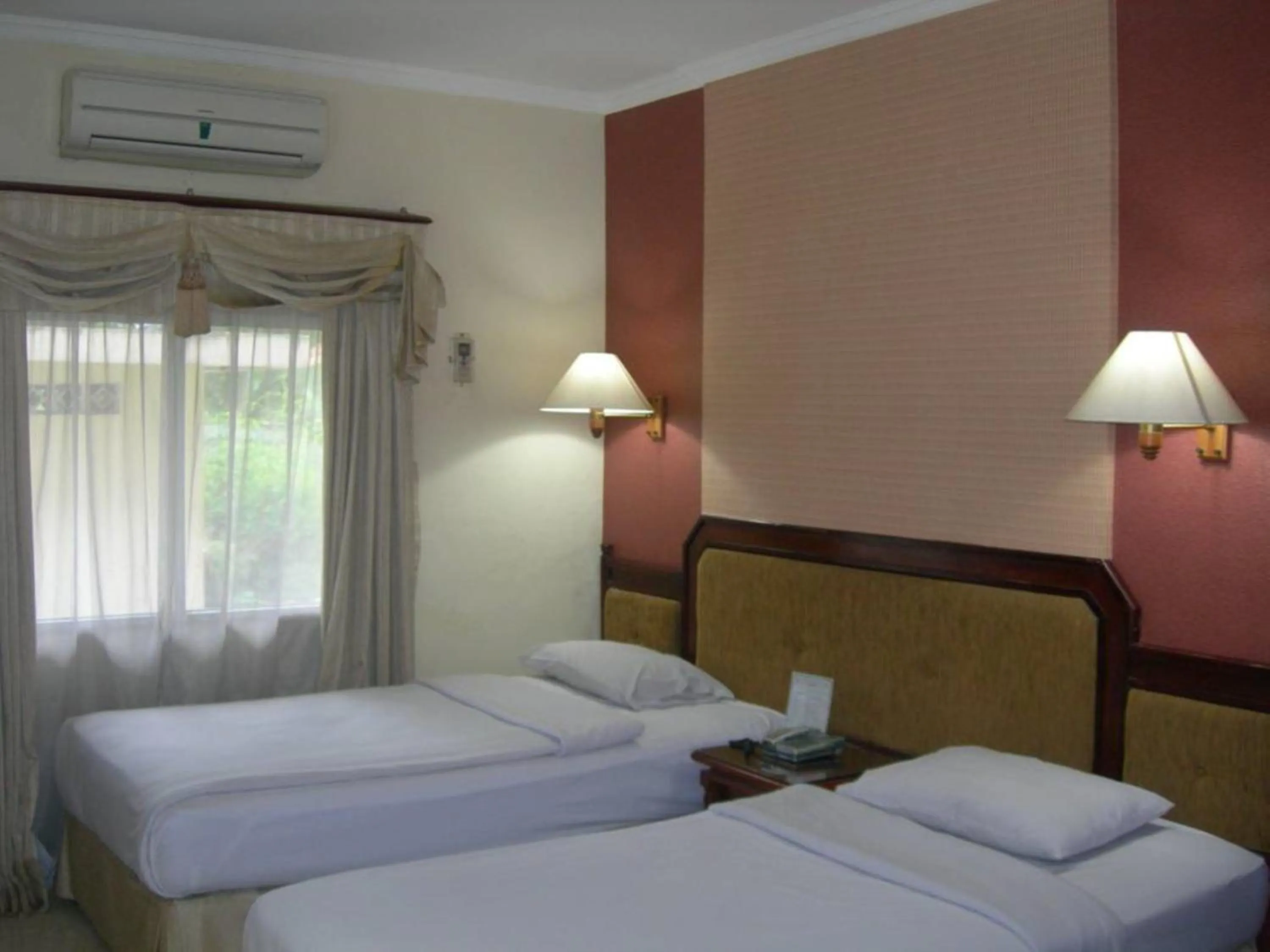 Bed in Puri Jaya Hotel