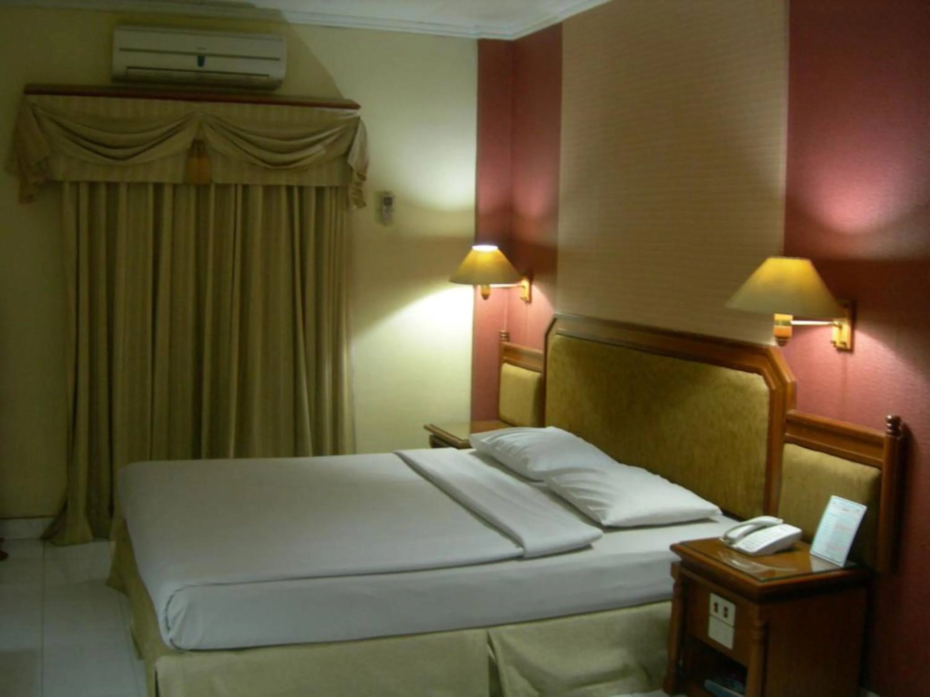 Bed in Puri Jaya Hotel