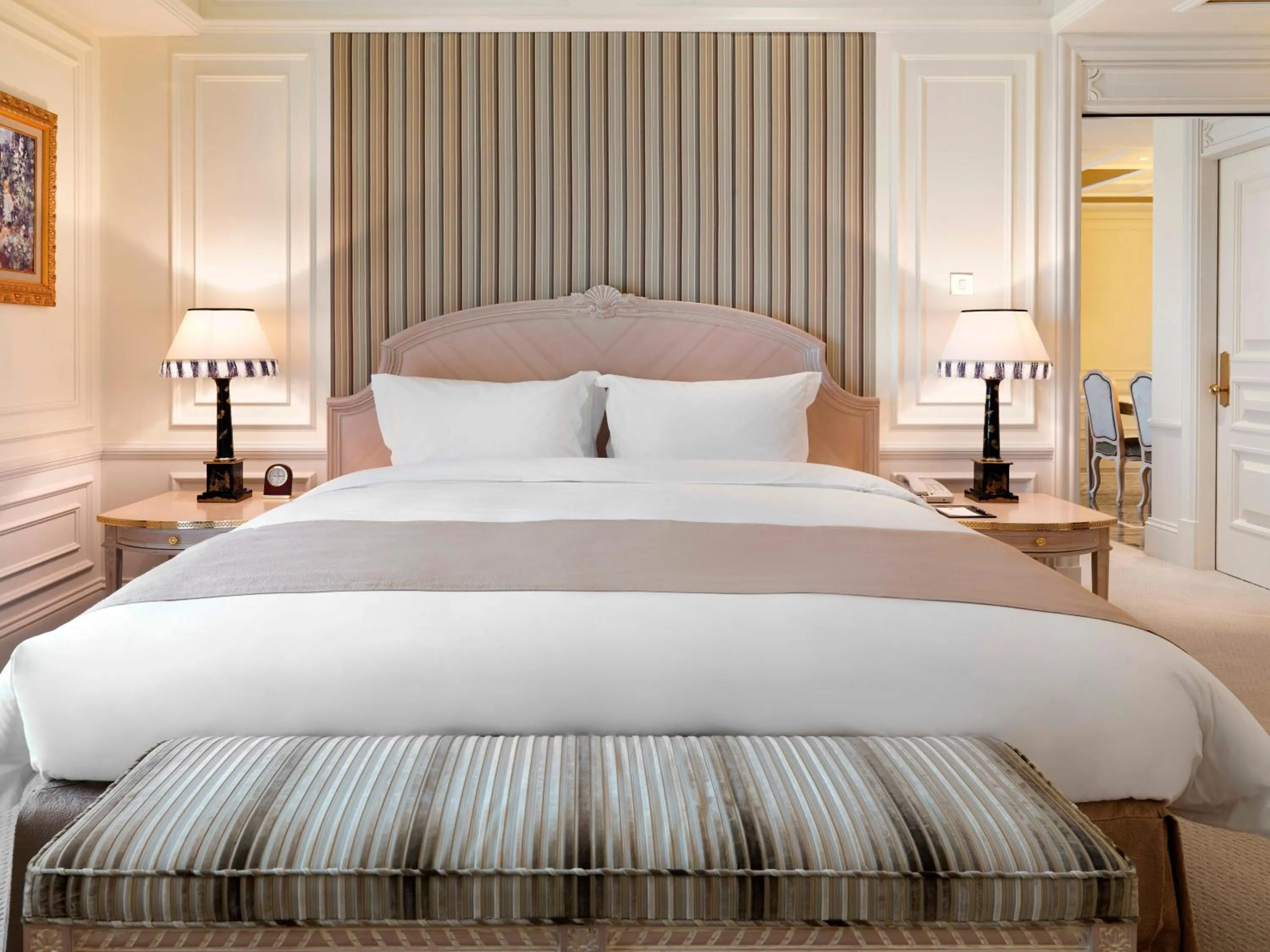 Bedroom, Bed in Legendale Hotel Beijing