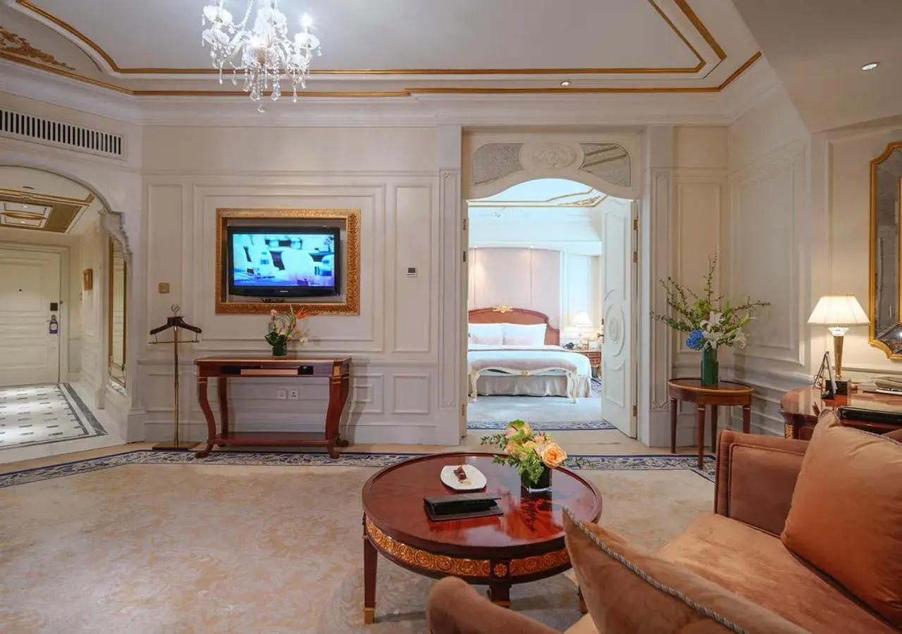 Junior Suite (Include one Breakfast, Lunch,Dinner & Afternoon Tea) in Legendale Hotel Beijing Junior Suite (Include one Breakfast, Lunch,Dinner & Afternoon Tea) in Legendale Hotel Beijing