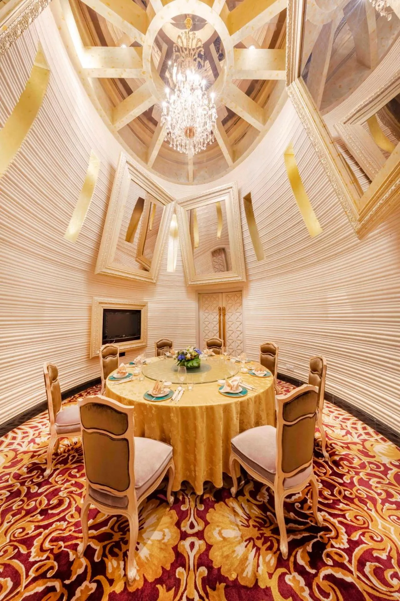 Restaurant/places to eat in Legendale Hotel Beijing