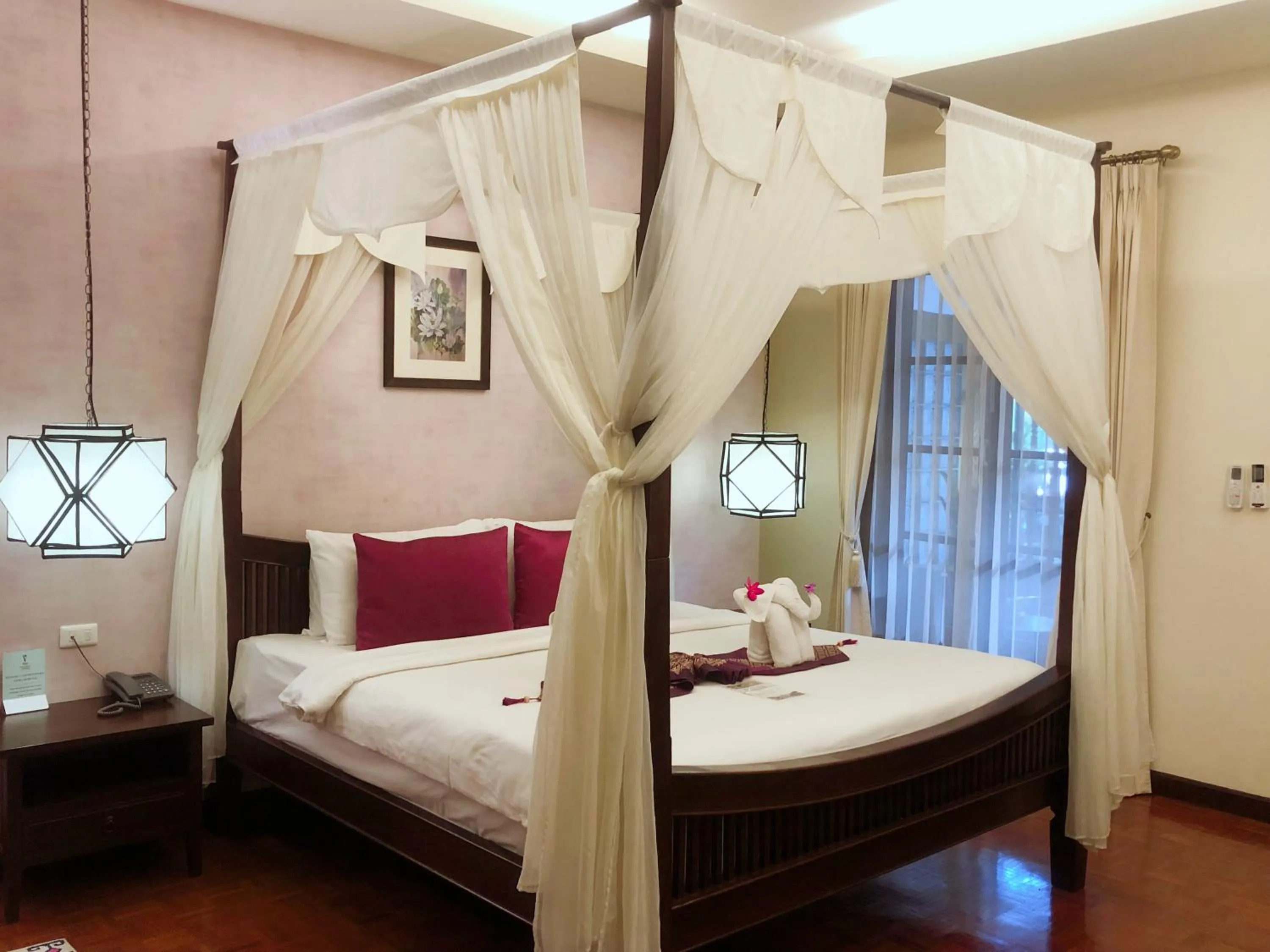 Bed in Vdara Pool Resort Spa Chiang Mai