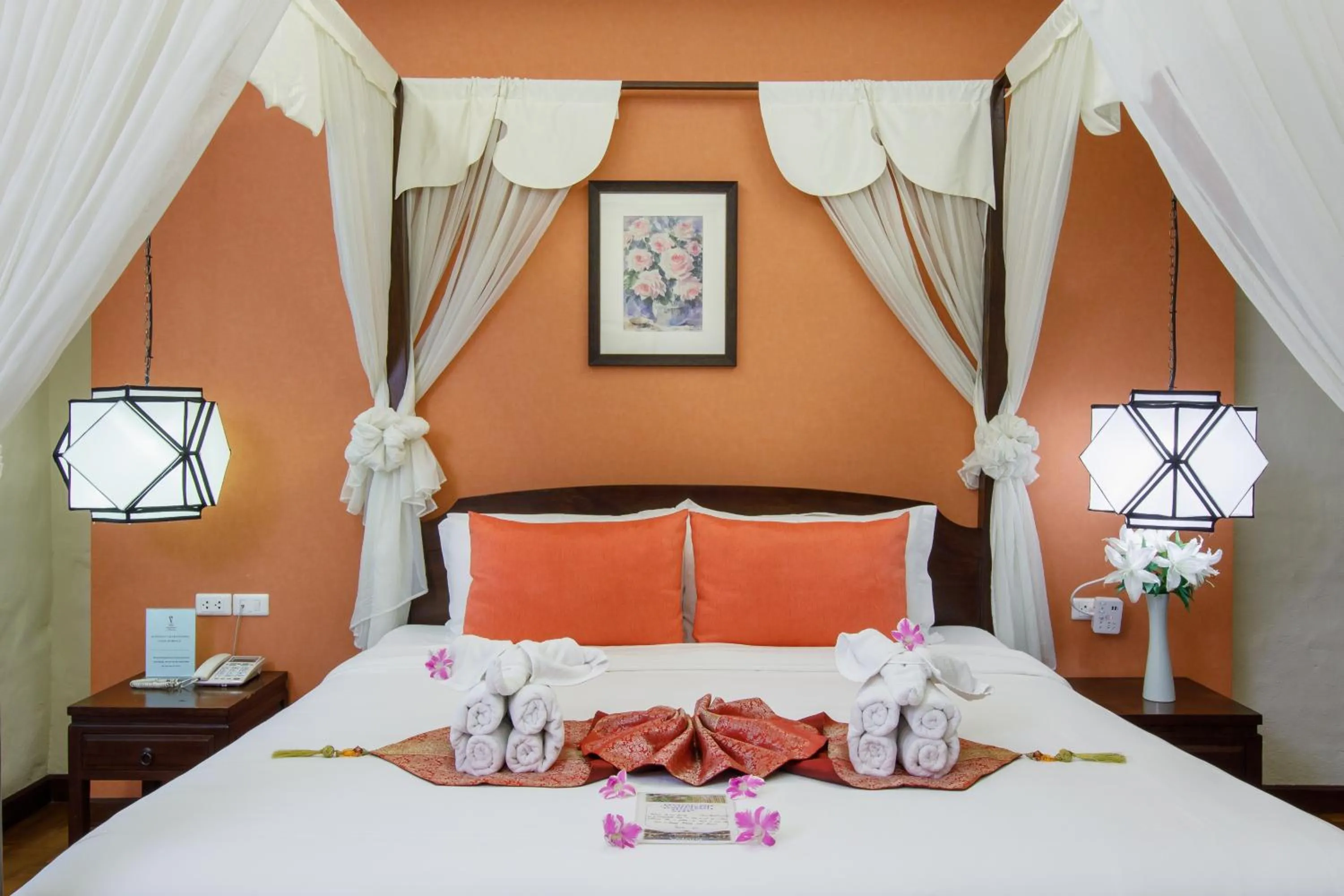 Bed in Vdara Pool Resort Spa Chiang Mai