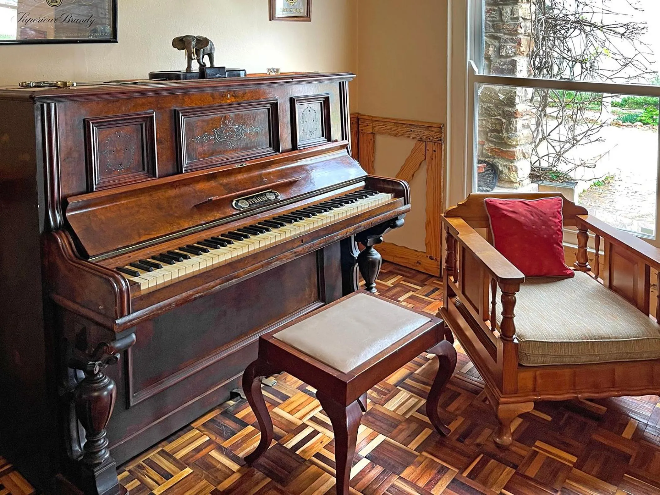 Lounge or bar in Zuurberg Mountain Village