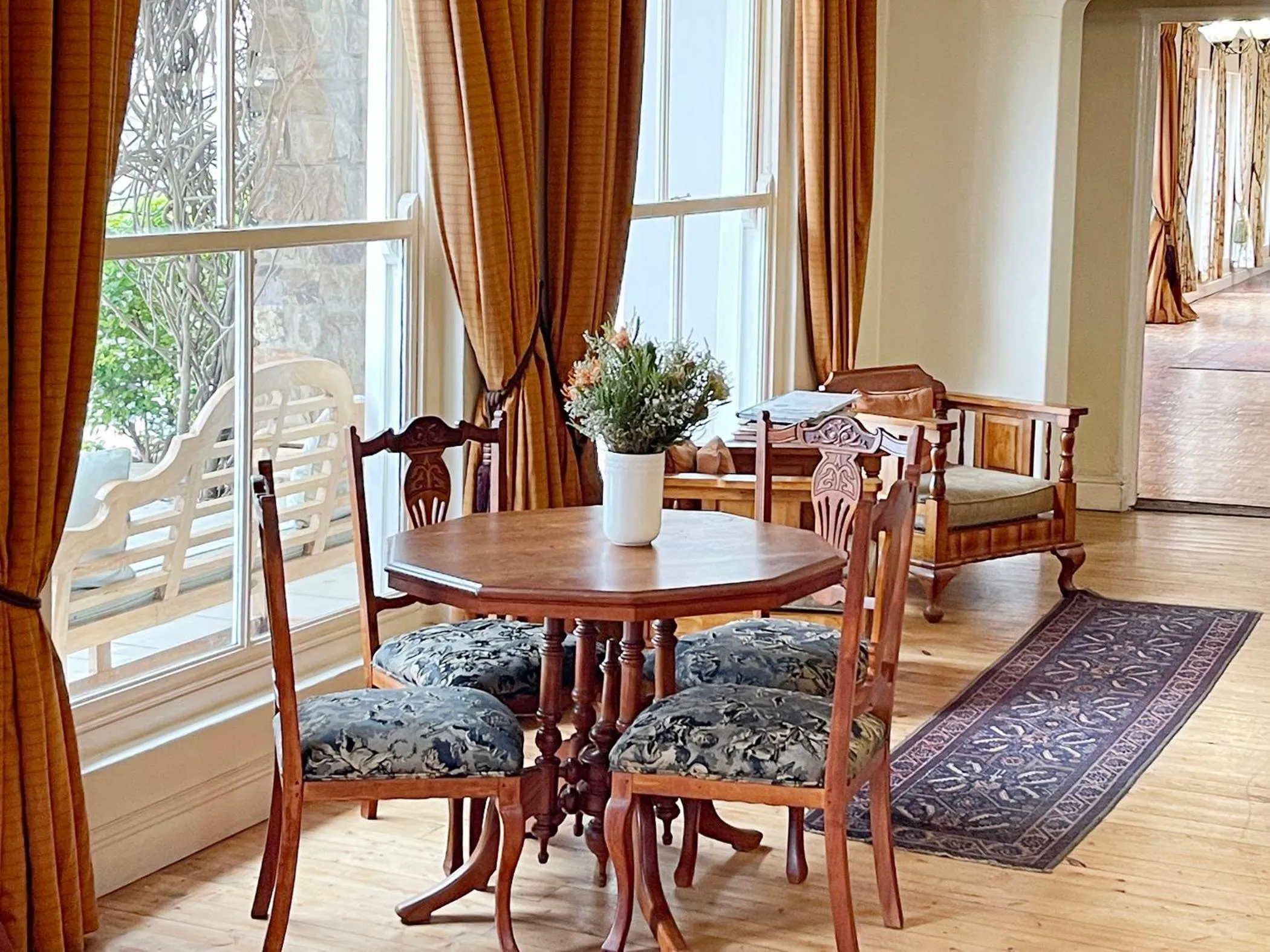 Lobby or reception in Zuurberg Mountain Village