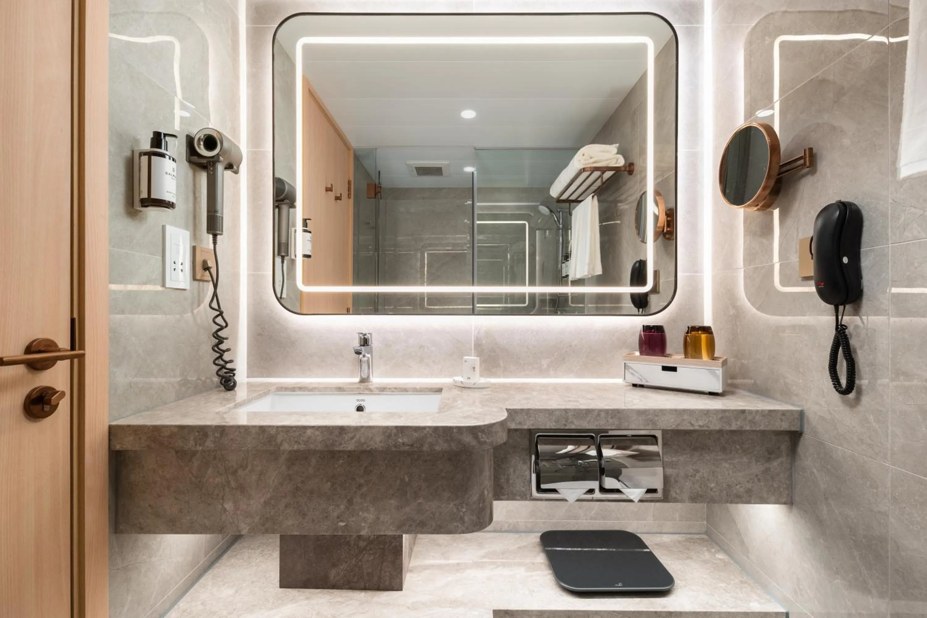 Bathroom in The Kimberley Hotel