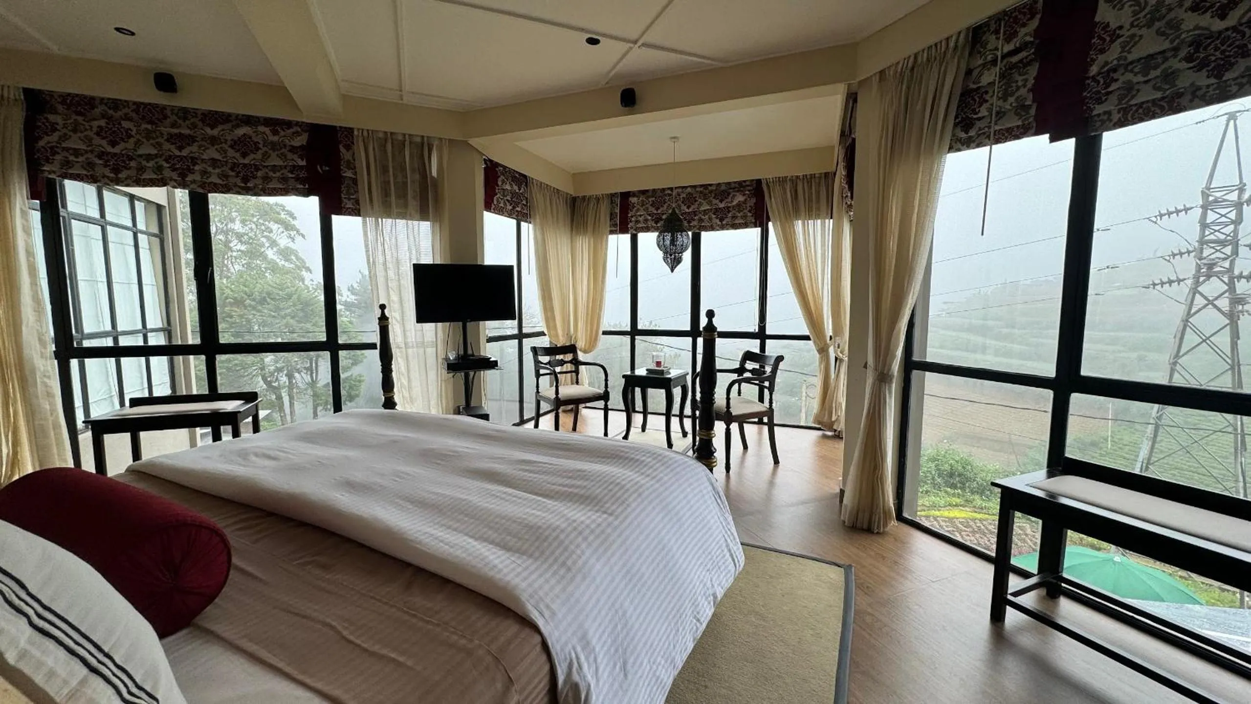 View (from property/room), Bed in The CheRiz Boutique