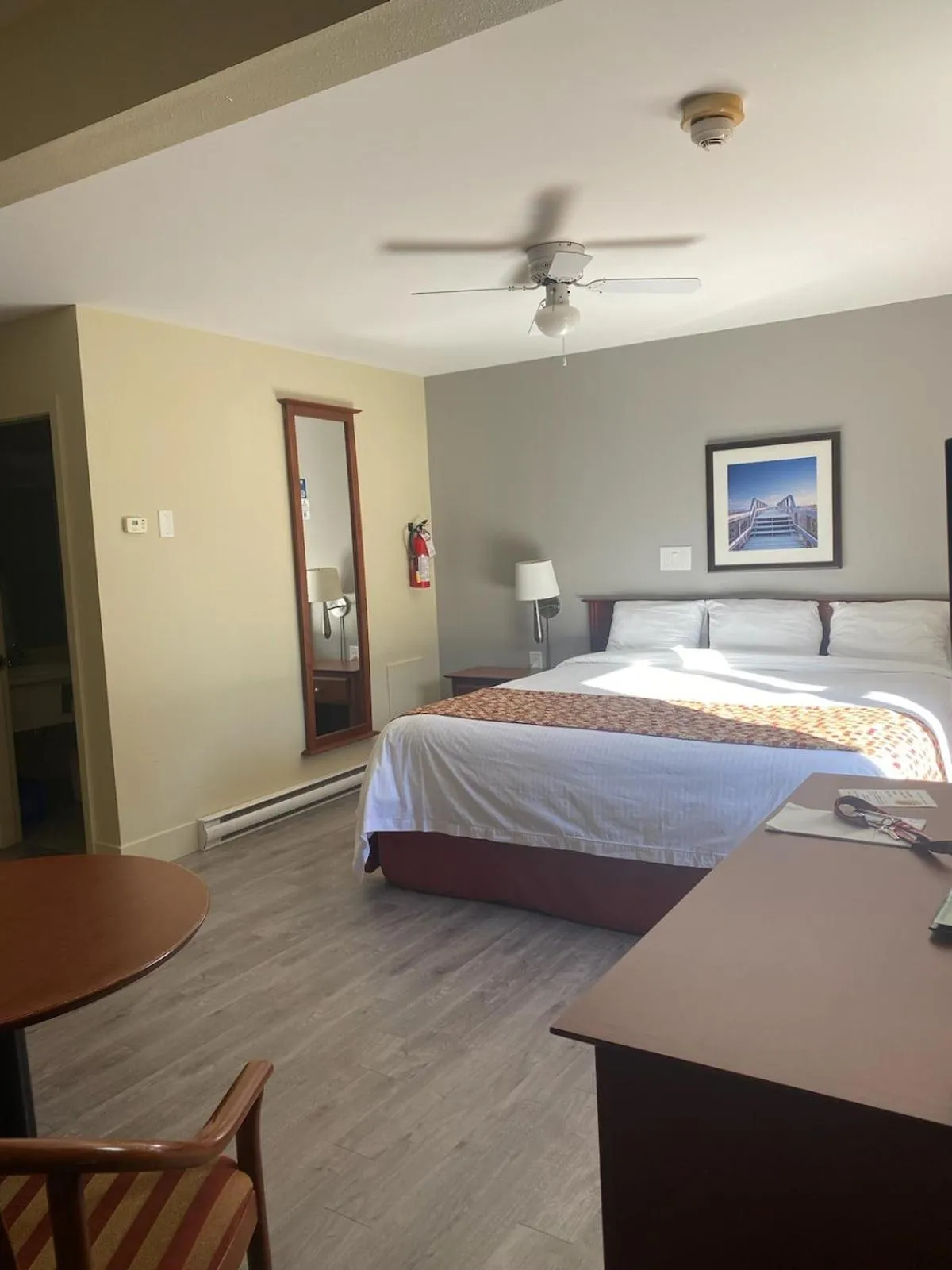 Bed in Super 8 by Wyndham Campbellton NB