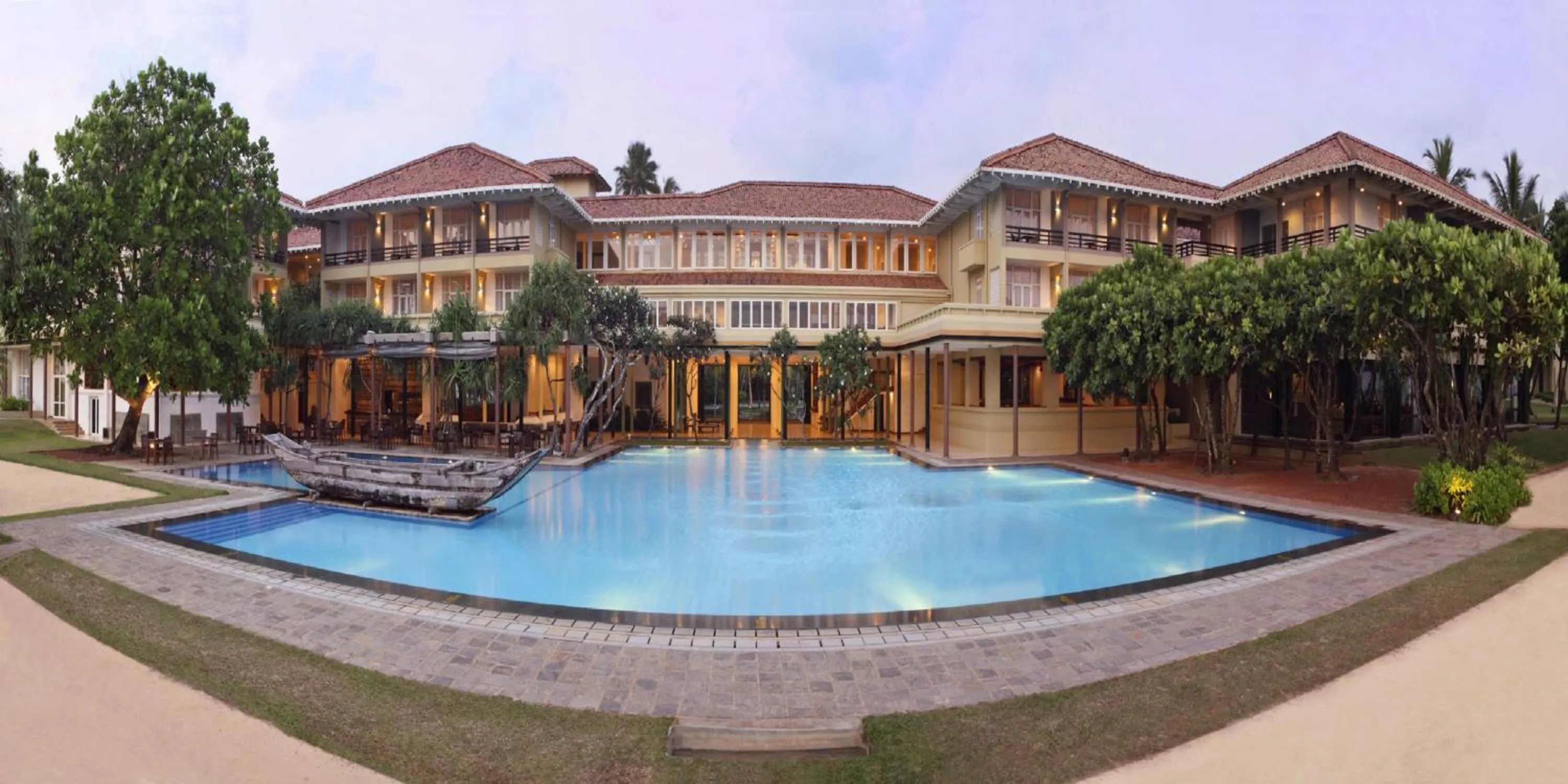 Facade/entrance in Heritance Ahungalla