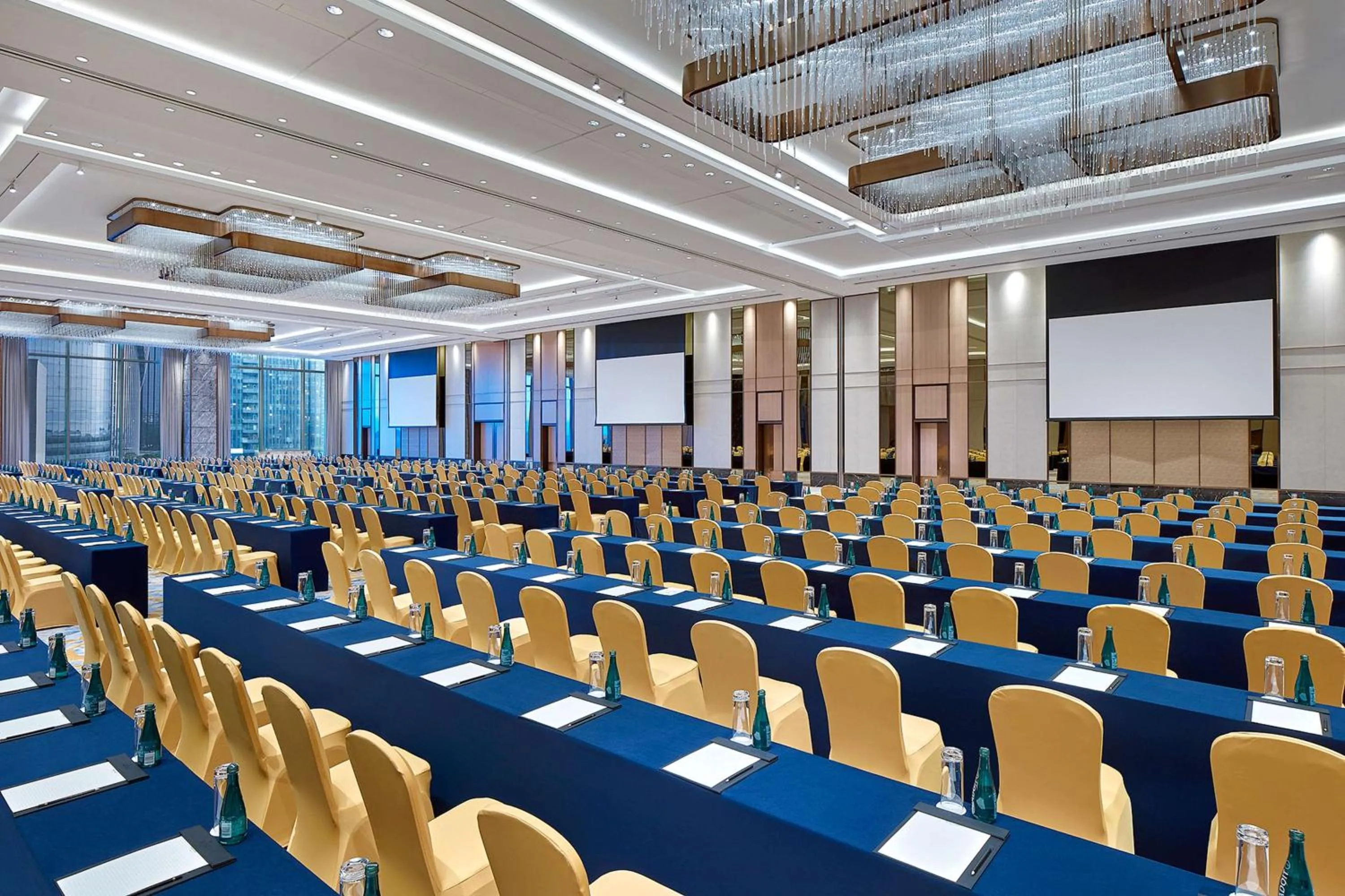 On site in Shangri-La Xiamen